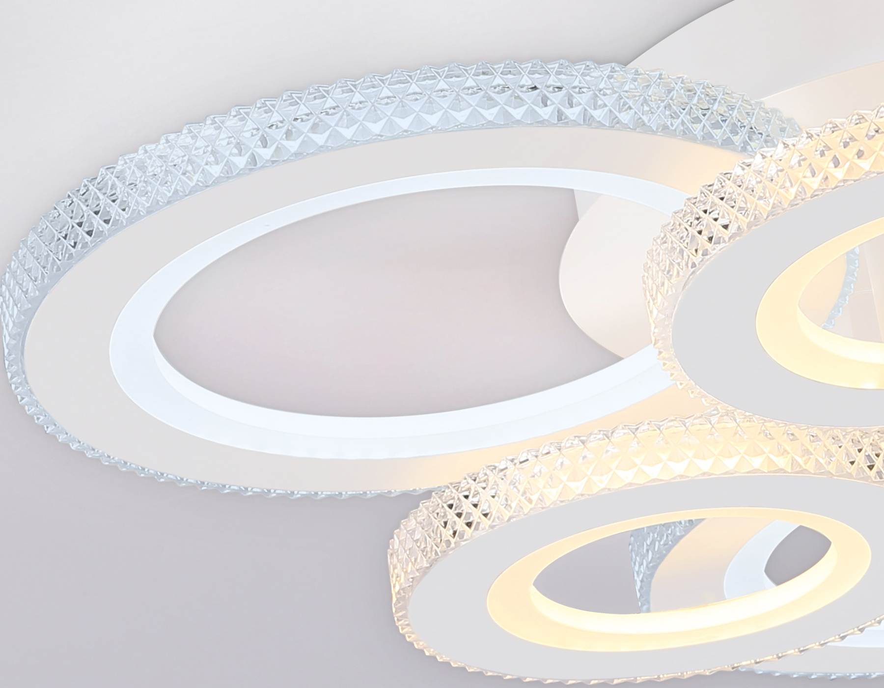 Потолочный светодиодный светильник с пультом FA8872/3+3 WH белый 3000K-6400K 63W 550*510*125 (ПДУ ИК)