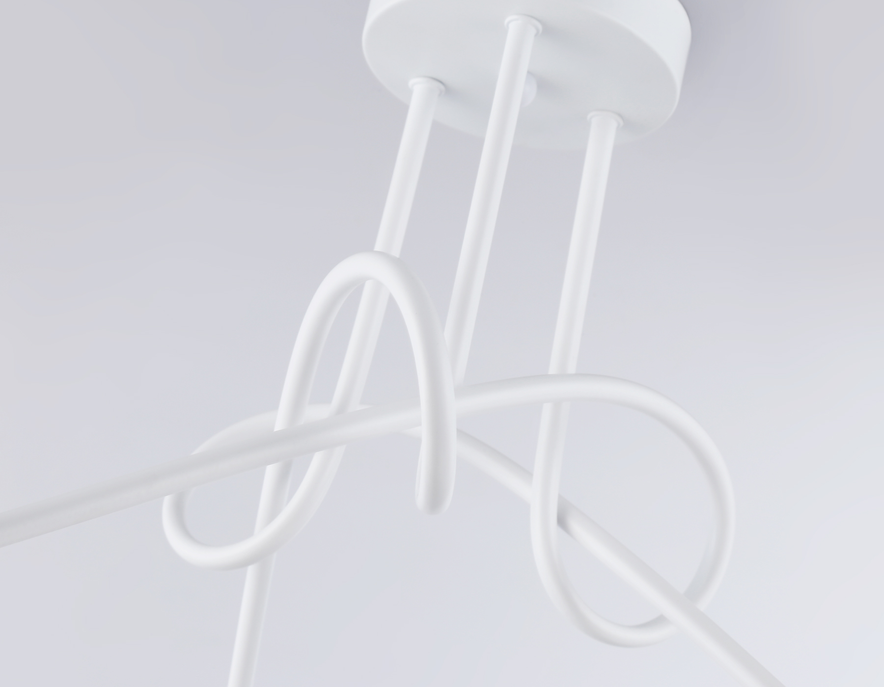 Потолочный светильник в стиле лофт TR80414/3 WH/CH белый/хром E27/3 max 60W D670*370