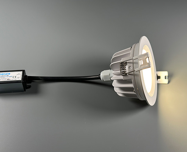 IT08-8018 white 3000K светильник встраиваемый