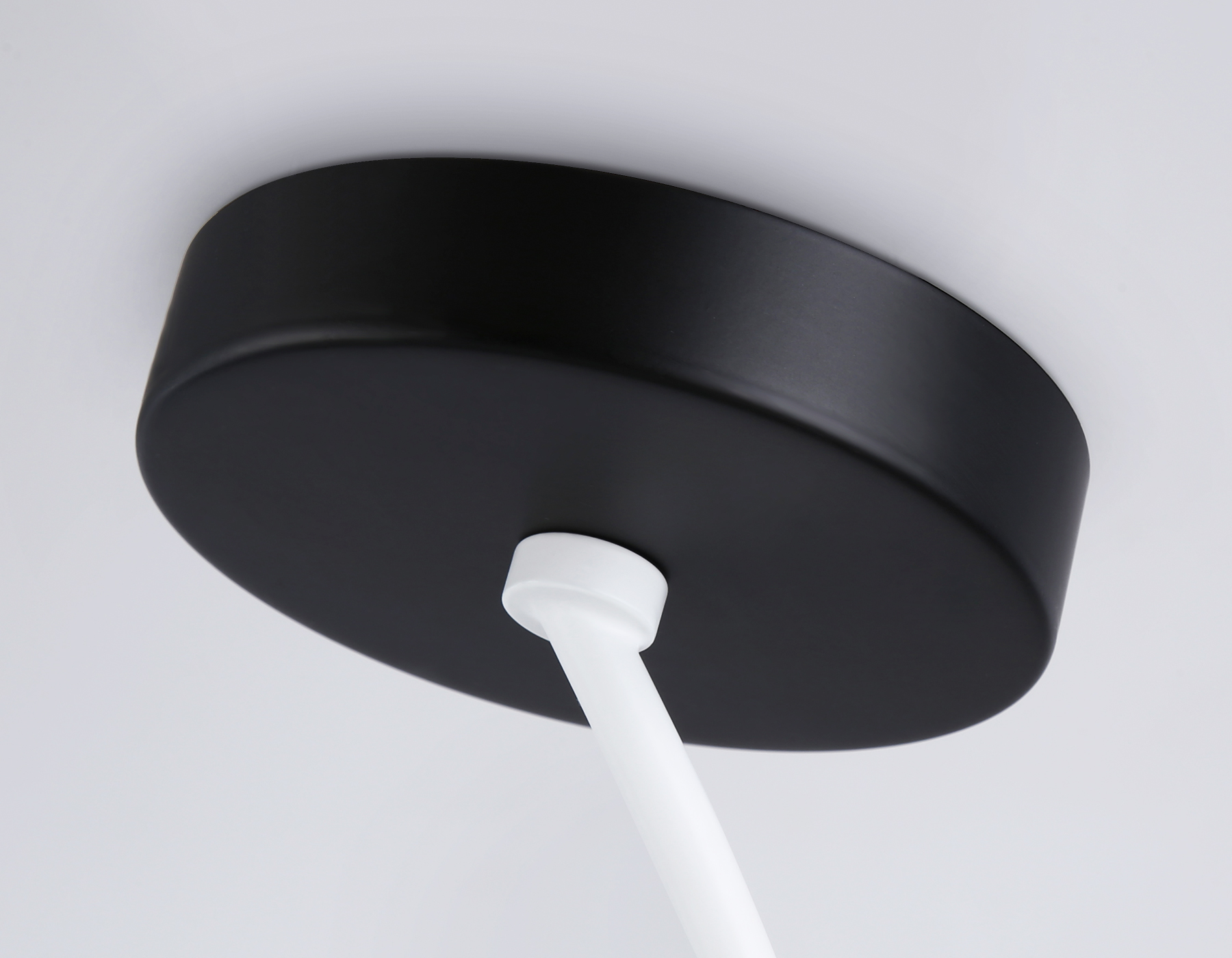 Подвесной светильник TR2542/4 WH/BK белый/черный E27/4 max 60W 700*450*450