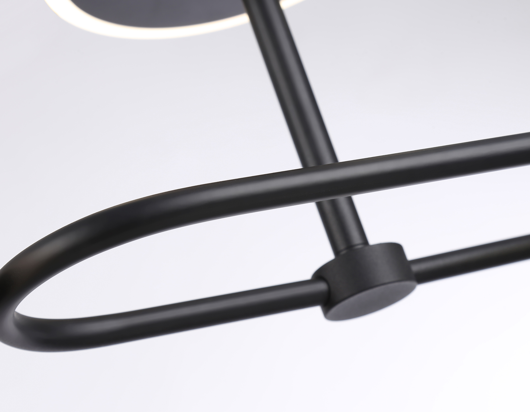 Потолочный светодиодный светильник со сменной лампой и пультом управления FL66223/3 BK черный 29W 3000K-6400K+G9/2 630*230*240 (ПДУ ИК)