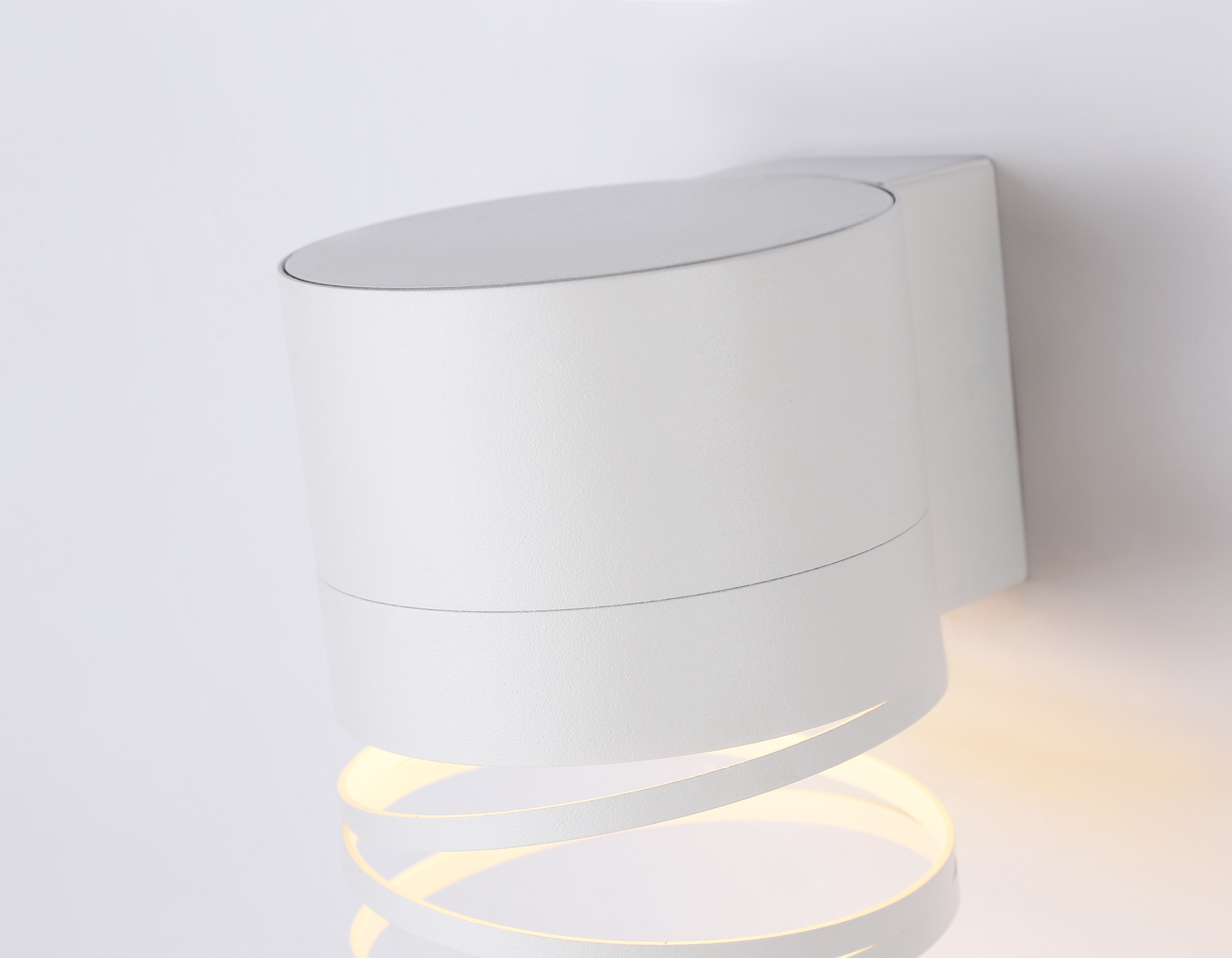 Светильник настенный со сменной лампой GU10 TN71111 WH белый GX53 max 12W 110*82*100