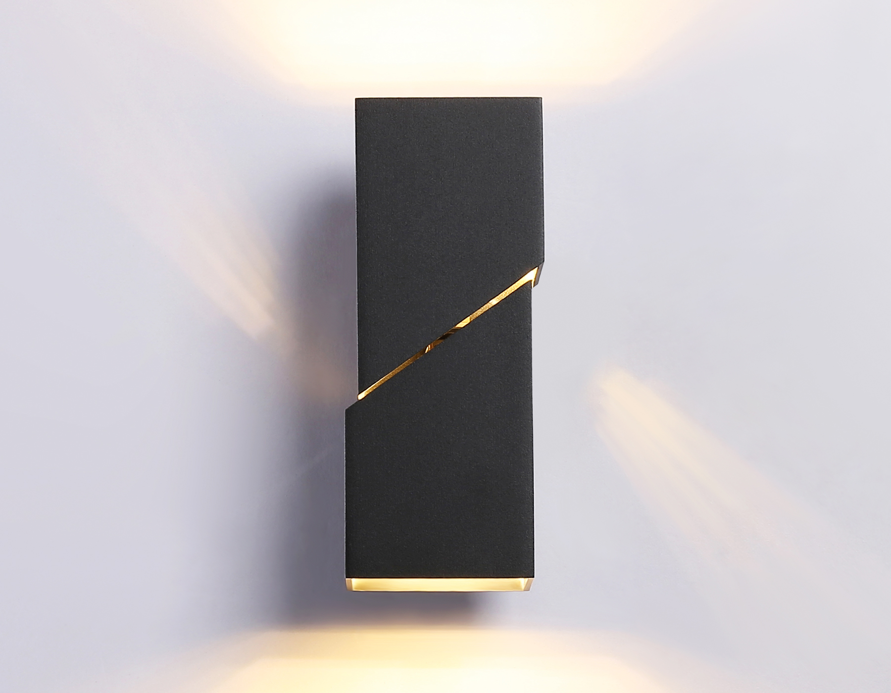 Настенный светильник со сменной лампой FW2475 BK черный G9 max 40W 155*60*90