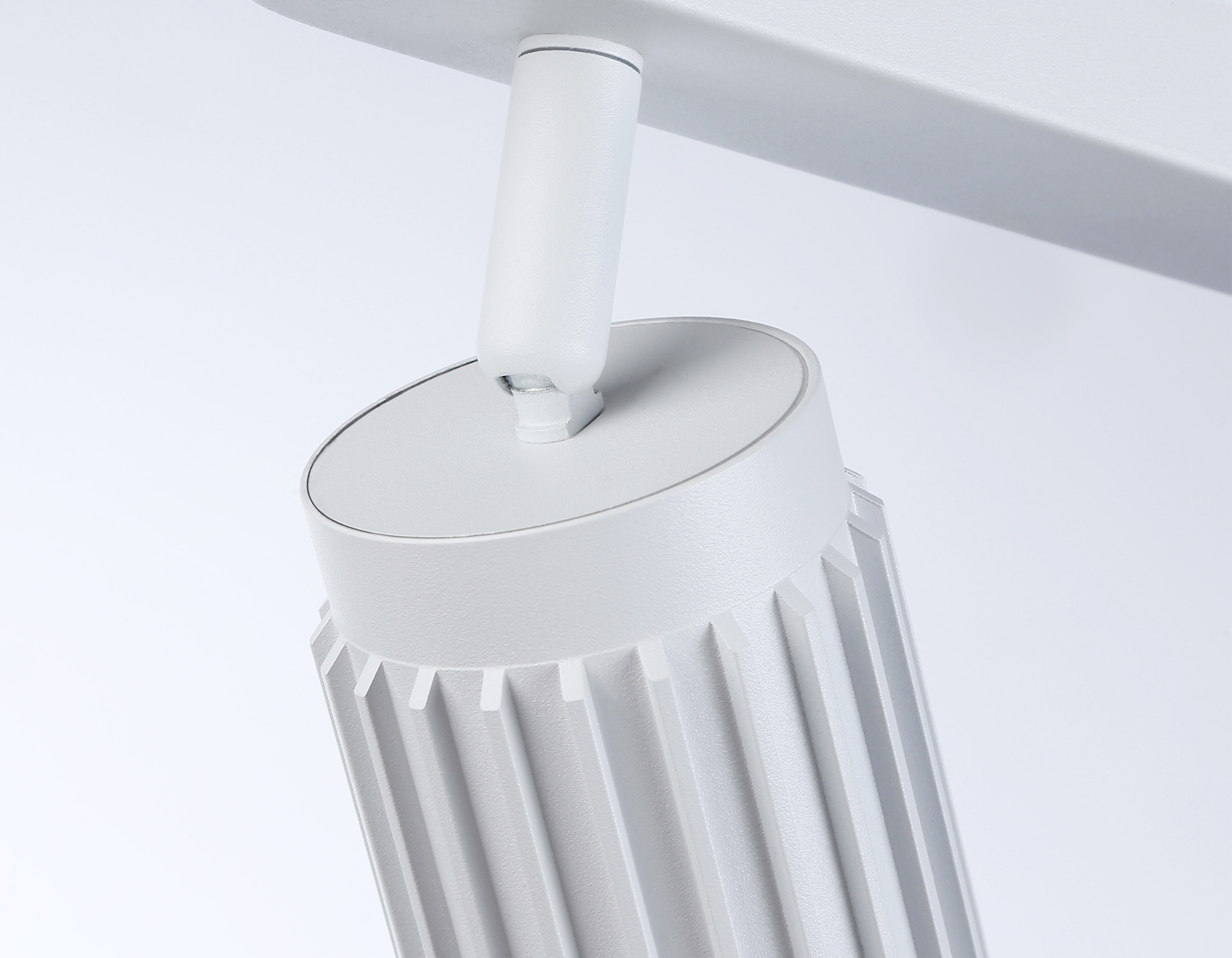 Настенно-потолочный поворотный спот со сменной лампой GU10 TN51688/3 WH белый GU10/3 260*60*180