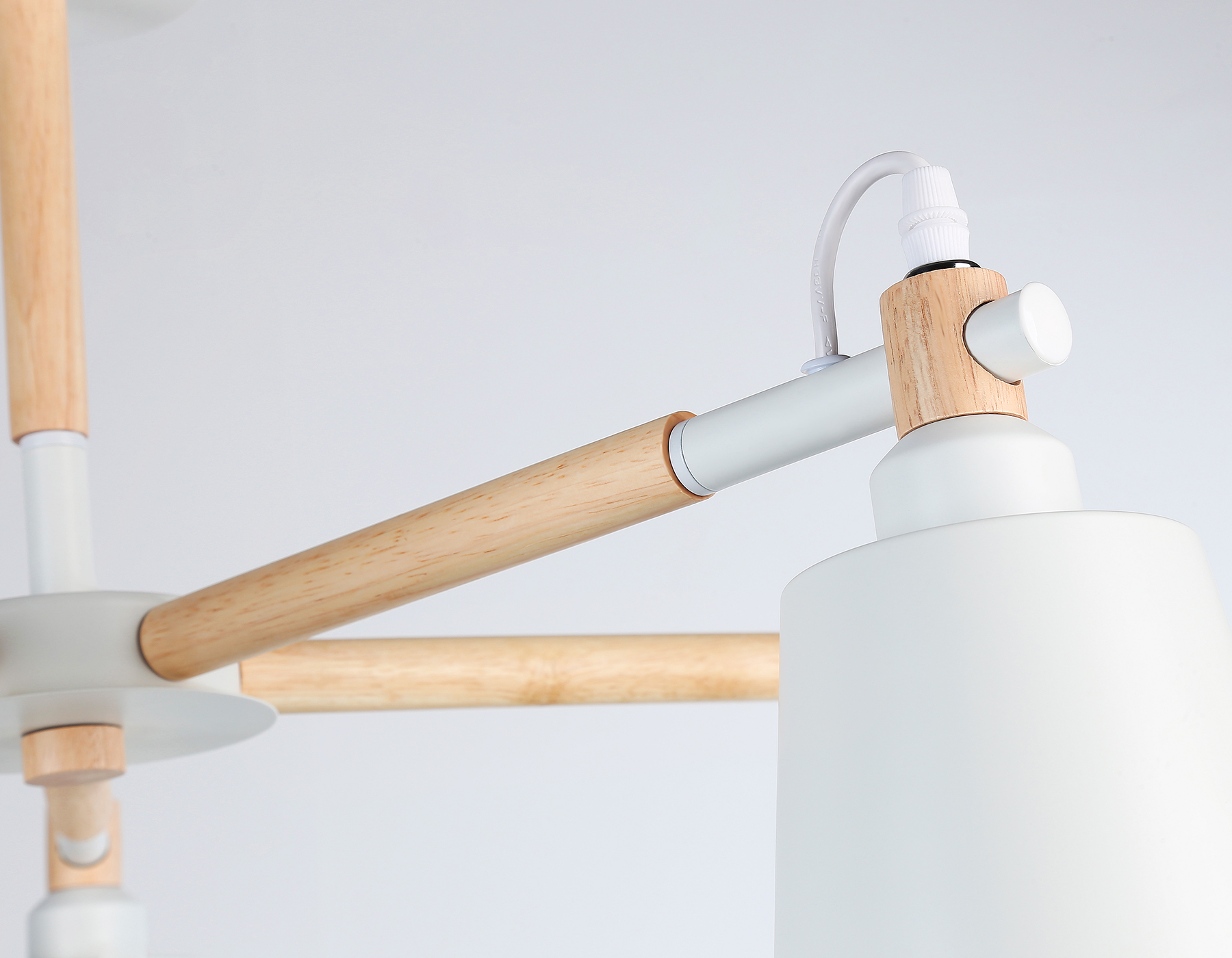 Подвесная люстра TR82208/5 WH/LW белый/светлое дерево E27/5 max 40W D780*430