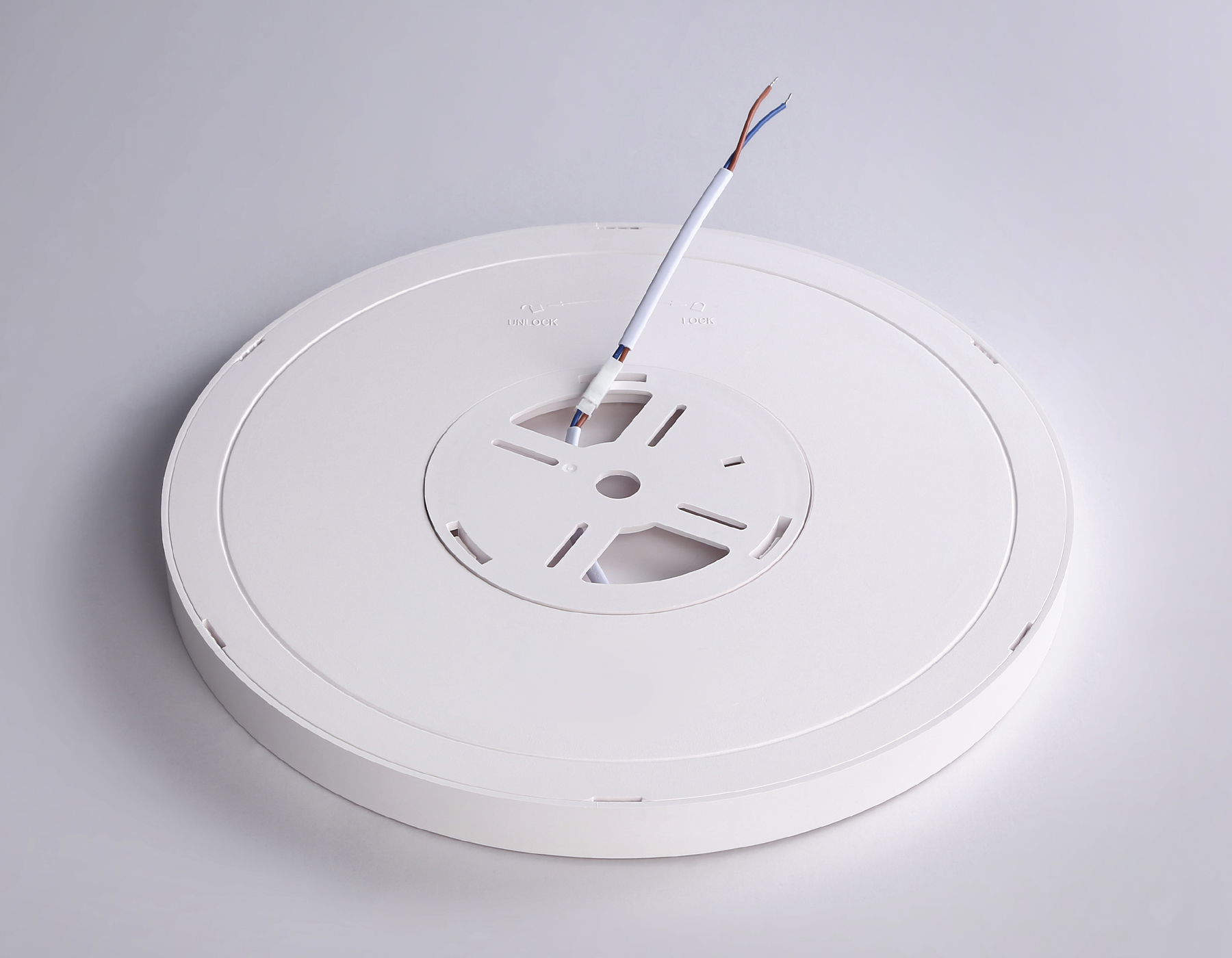 Светильник светодиодный ультратонкий 3000K-6500K с CCT-переключателем FZ1903 WH белый IP54 20W 3000K-6500K CCT-переключатель D300*25 (Без ПДУ)