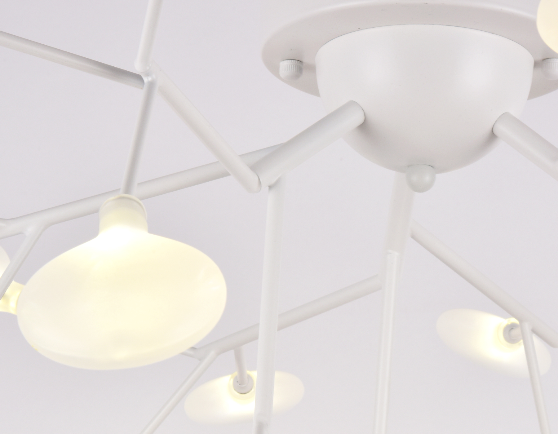 Потолочная люстра (лампы LED G4 1.5W 4200K в комплекте) TR3011/27 WH/FR белый/матовый G4/27 max 20W D730*430