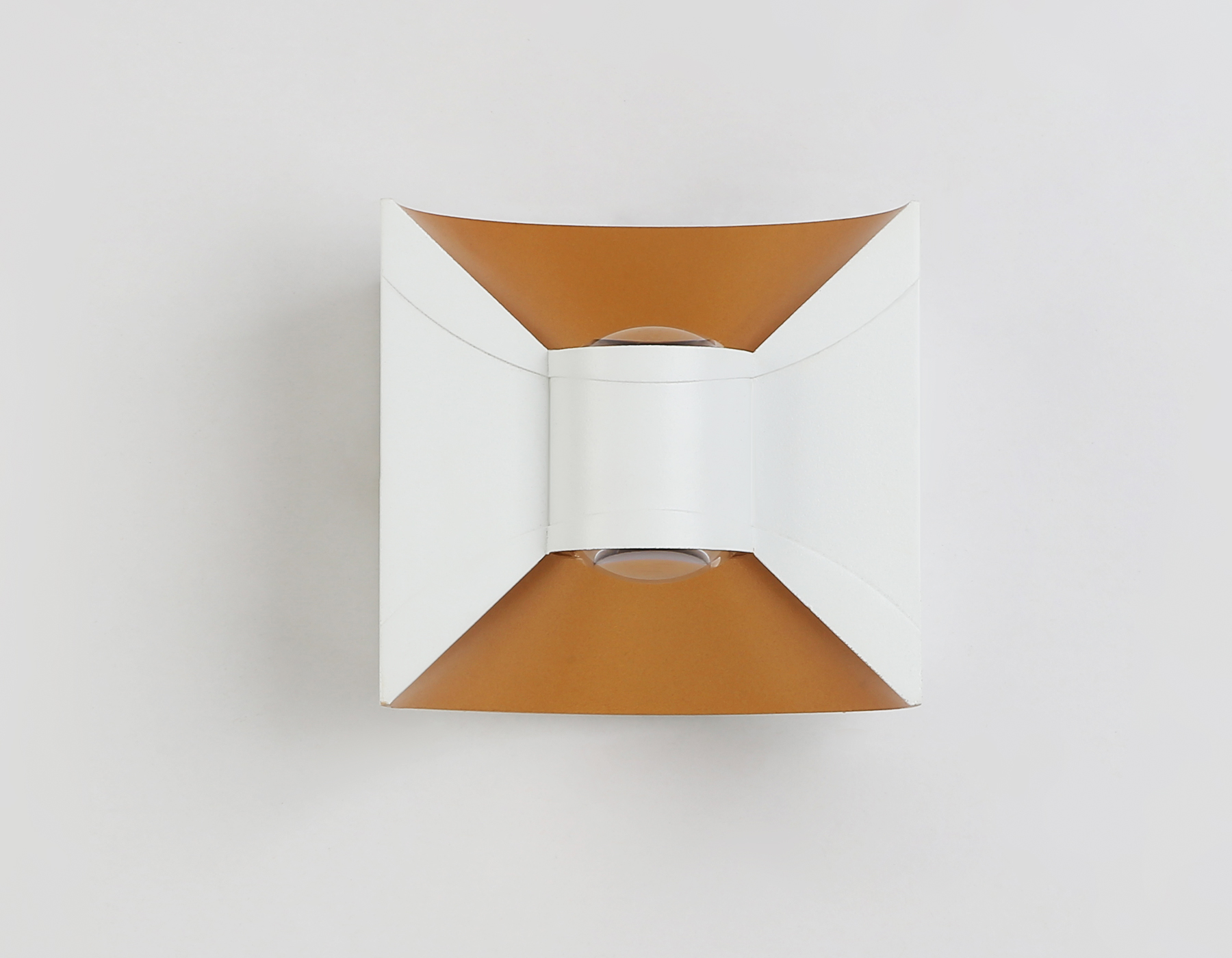 Уличный настенный светодиодный светильник IP54 ST4471 WH/GD белый/золото LED 4200K 6W IP54 92*98*55