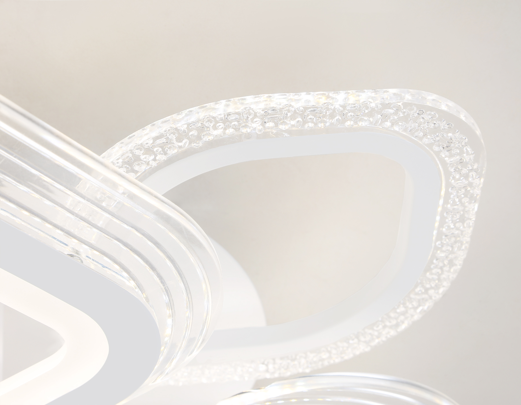 Потолочный светодиодный светильник с пультом FA4294/4+4 WH белый 128W 3000K/4200K/6400K D555*120 (ПДУ ИК)