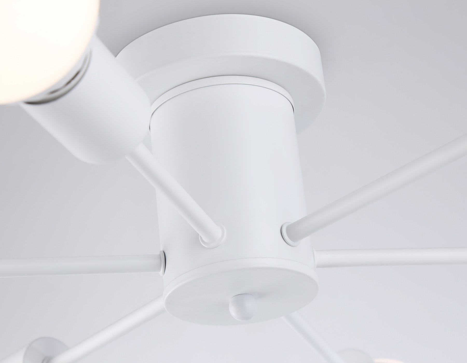 Потолочный светильник в стиле лофт TR80401/6 WH белый E27/6 max 60W D780*150