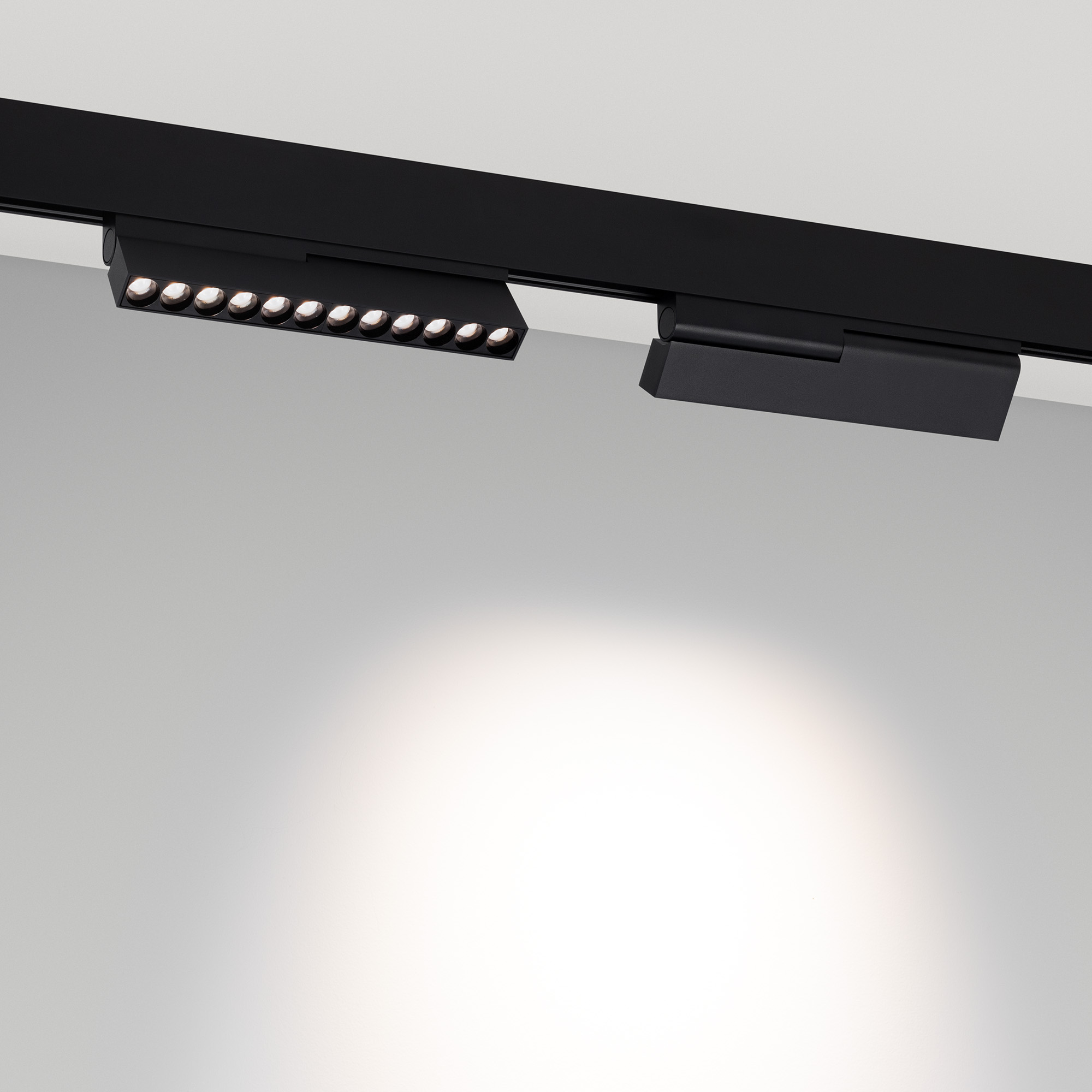 Светильник MAG-ORIENT-DOTS-FOLD-S230-12W Day4000-MIX (BK, 30 deg, 48V, DALI) (Arlight, IP20 Металл, 5 лет) 041864