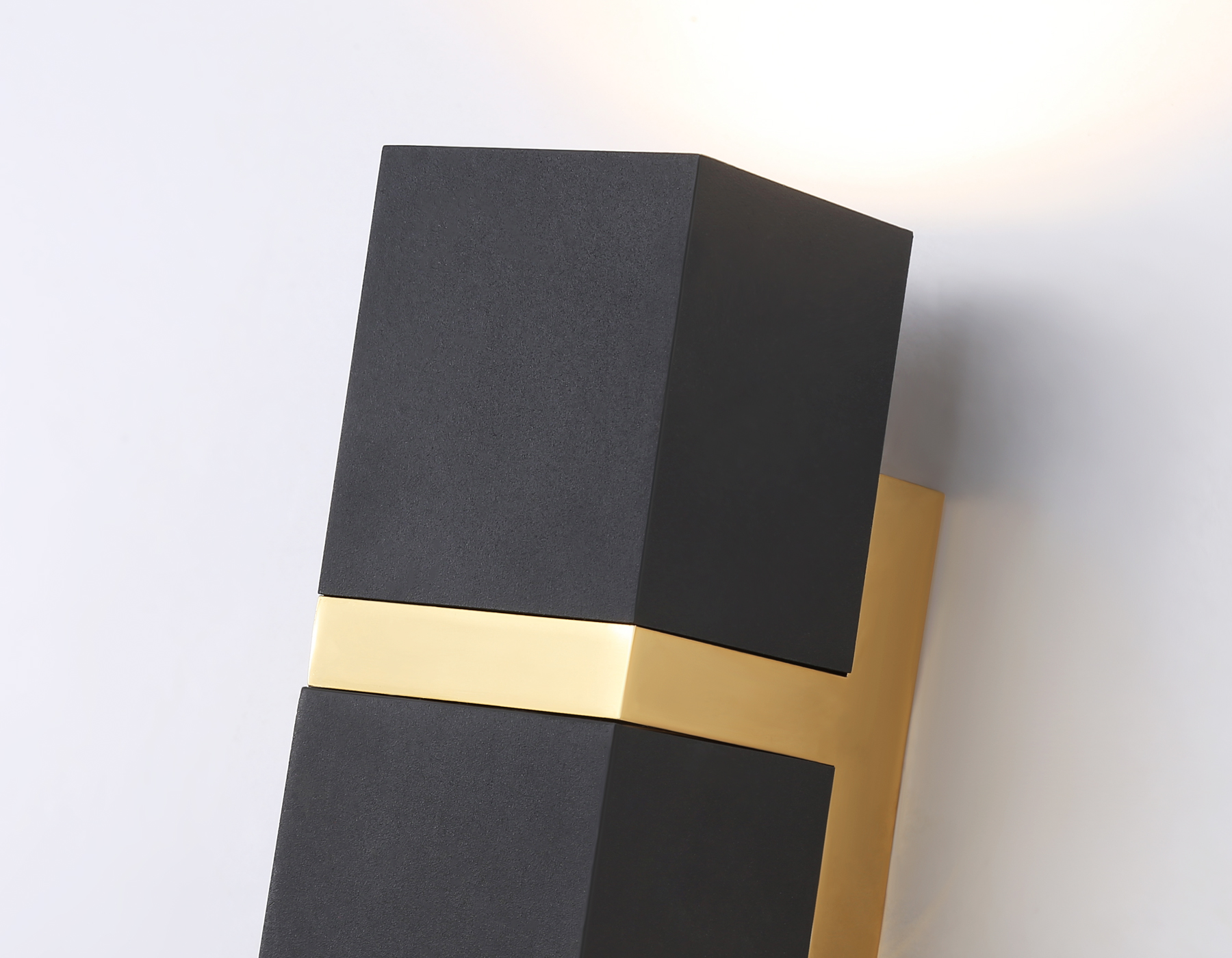 Настенный светильник FW246/2 BK/GD черный/золото GU10*2 max 12W 155*61*80