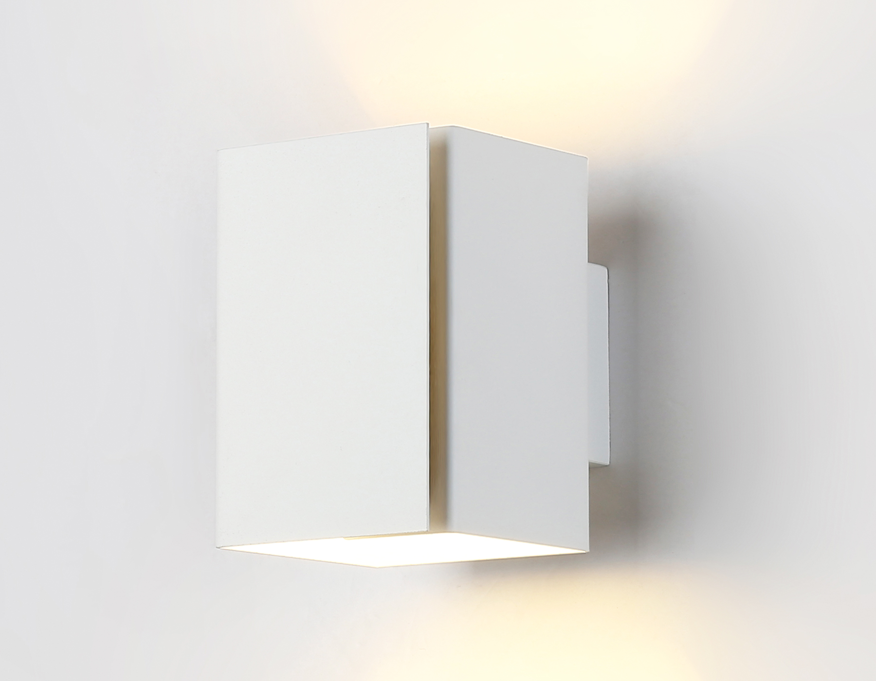 Светильник настенный со сменной лампой G9 TN5115 WH белый G9 max 40W 120*80*105