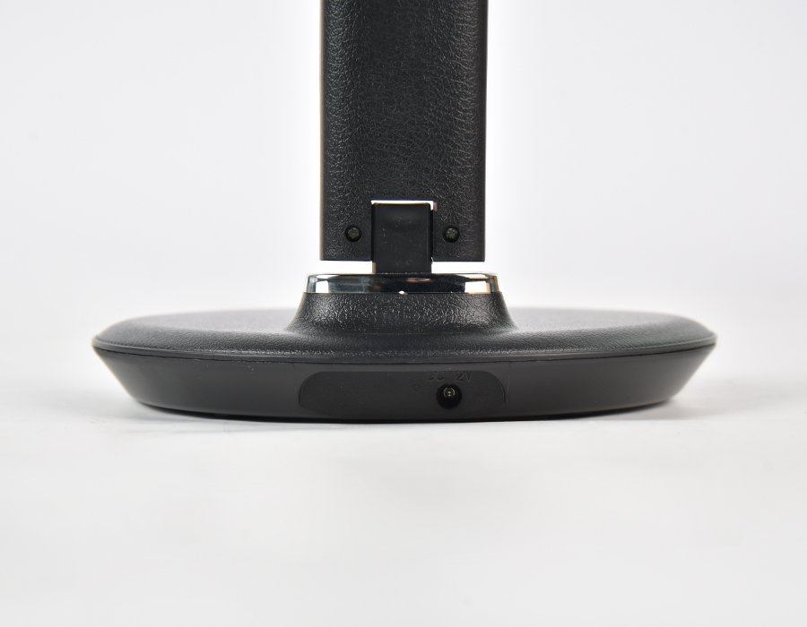 Светодиодная настольная лампа с беспроводной зарядкой DE521 BK черный LED 3000-6400K 8W