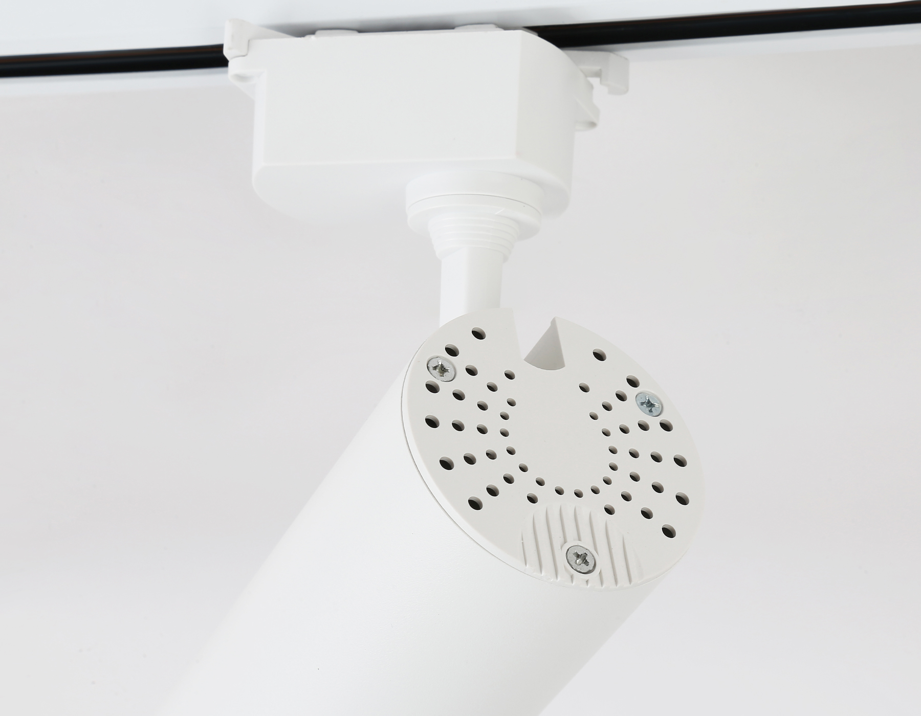 Трековый светодиодный светильник GL5821 WH белый LED 15W 4200K 24°