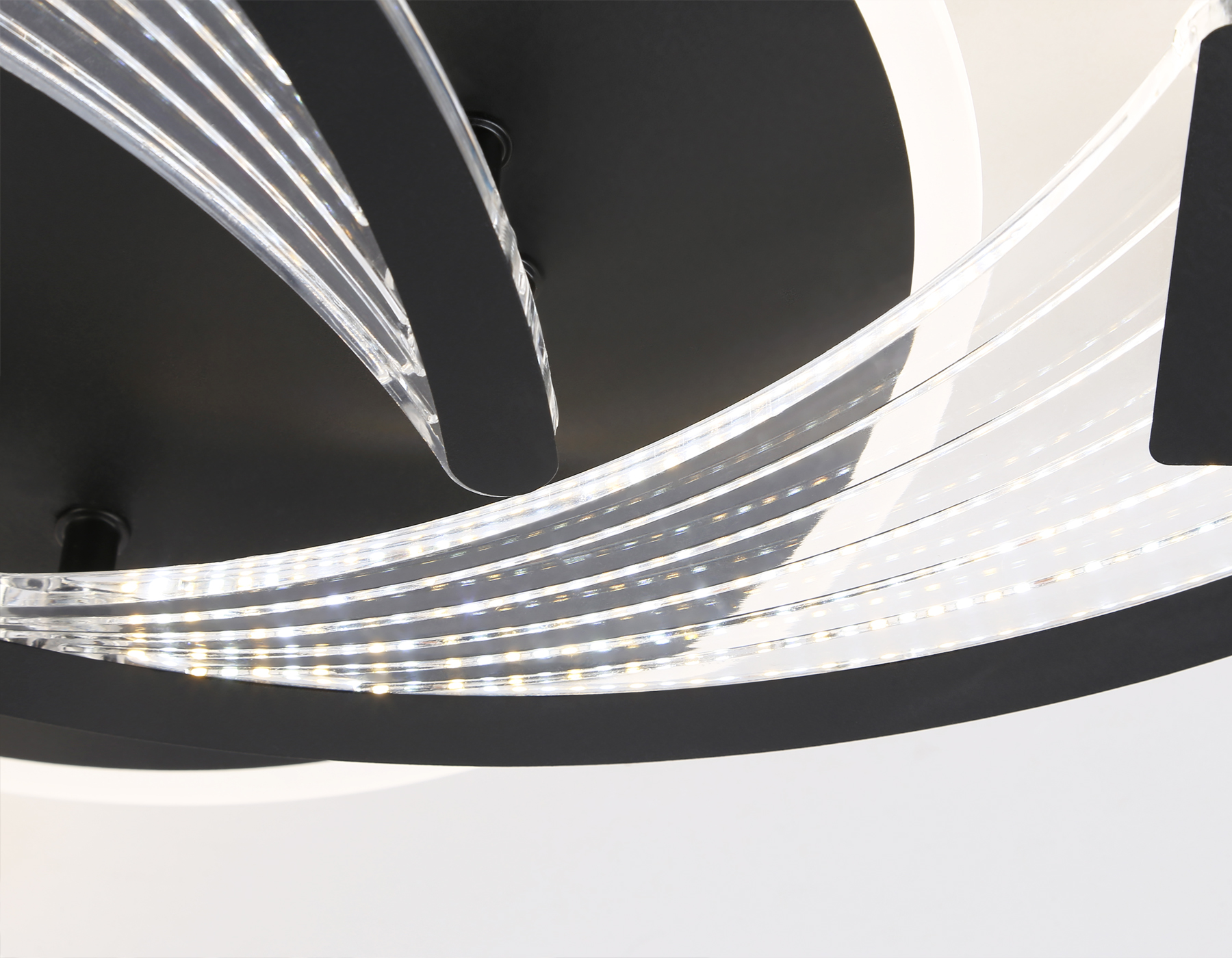 Потолочный светодиодный светильник с пультом FA4477/3 BK черный 62W 3000K+6400K/4200K/6400K+3000K D560*75 (ПДУ ИК)