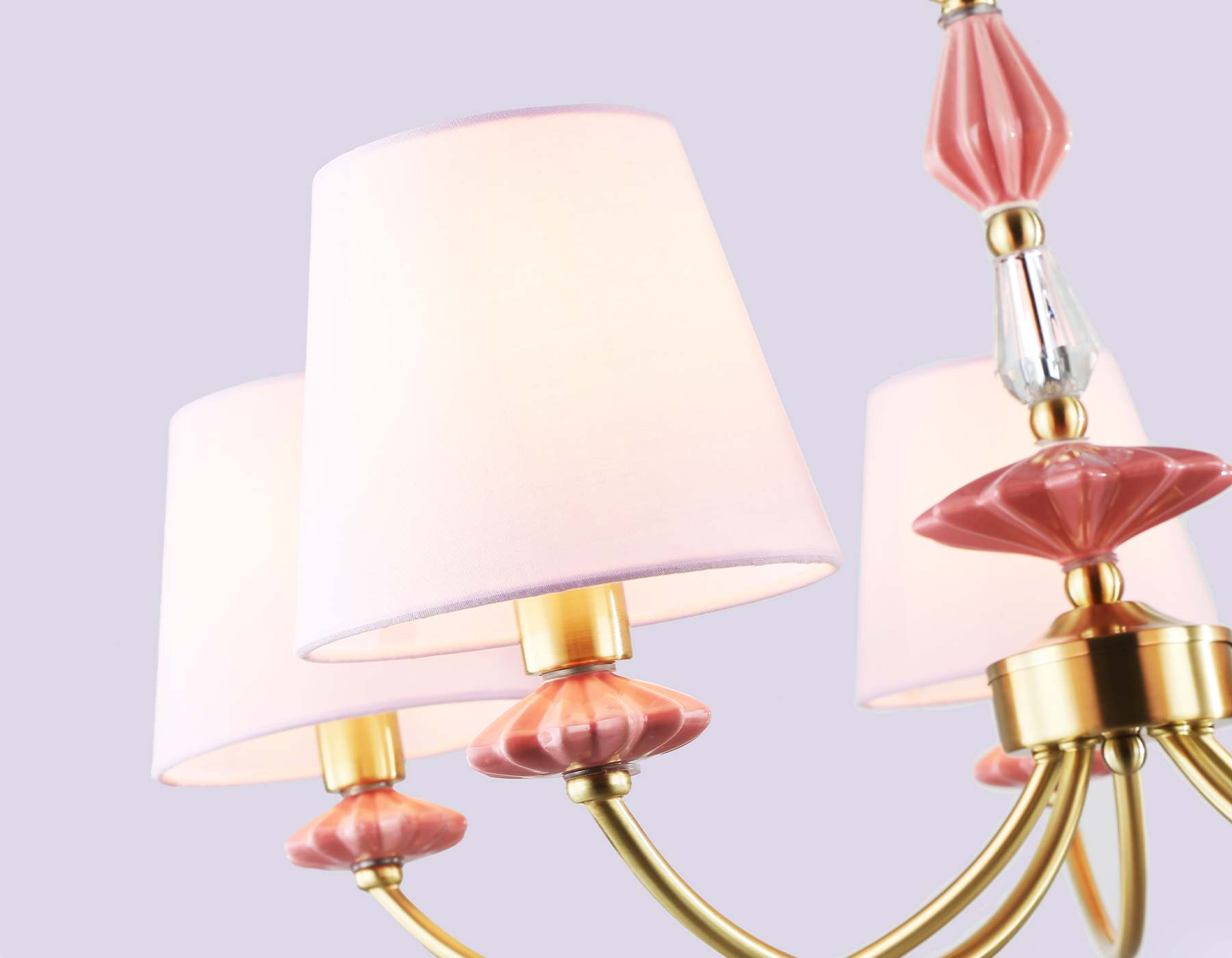 Подвесная люстра с абажуром и декором из керамики LH75024/5 GD/PI золото/розовый E14/5 max 40W D700*780