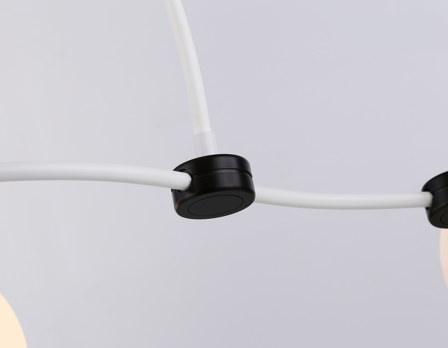 Подвесной светильник TR2546/5 WH/BK белый/черный E27/5 max 60W 950*600*450