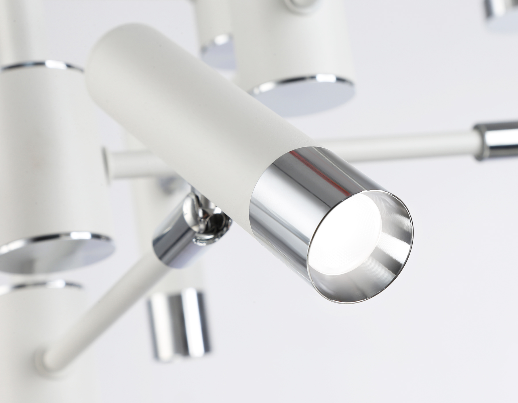 Потолочный светодиодный светильник с пультом управления FL51648/4+4 WH/CH белый/хром 98W 3000K-6400K D910*340 (ПДУ ИК)