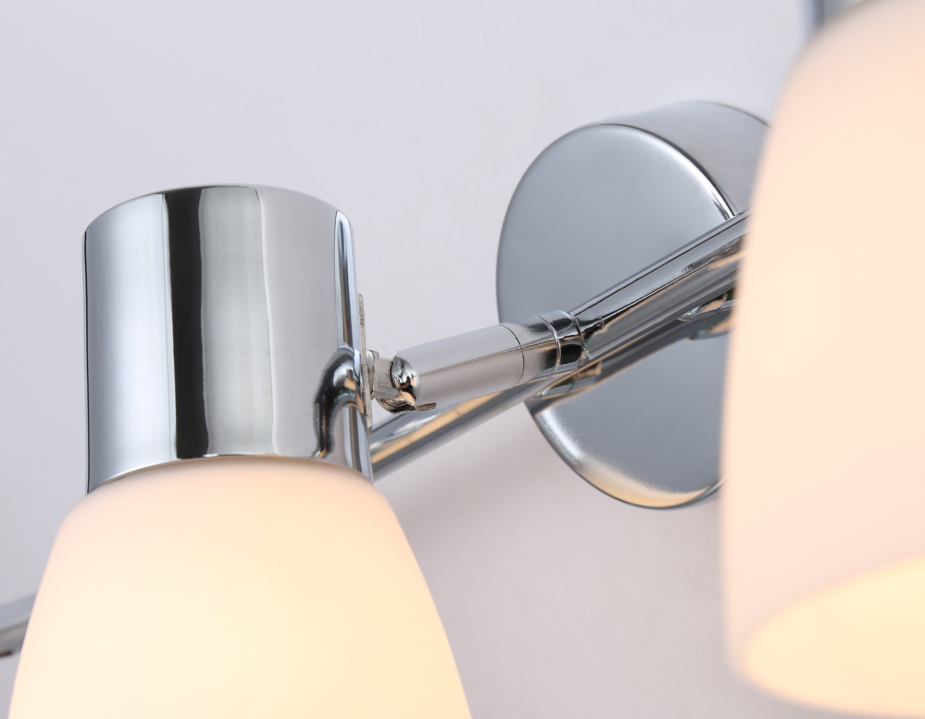 Настенно-потолочный спот TR3965/3 CH/FR хром/белый матовый E27*3 max 40W 460*82*200