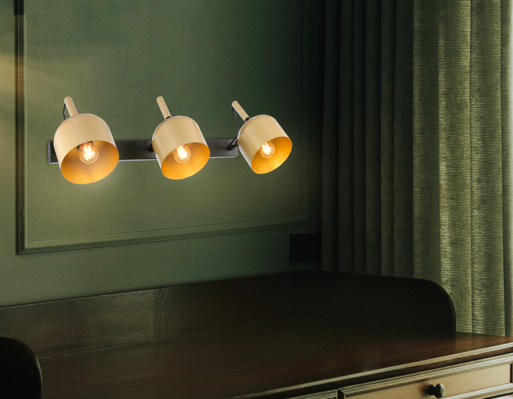 Настенно-потолочный спот TR97109/3 GD/BK золото/черный E27*3 max 40W D130*223*273*550