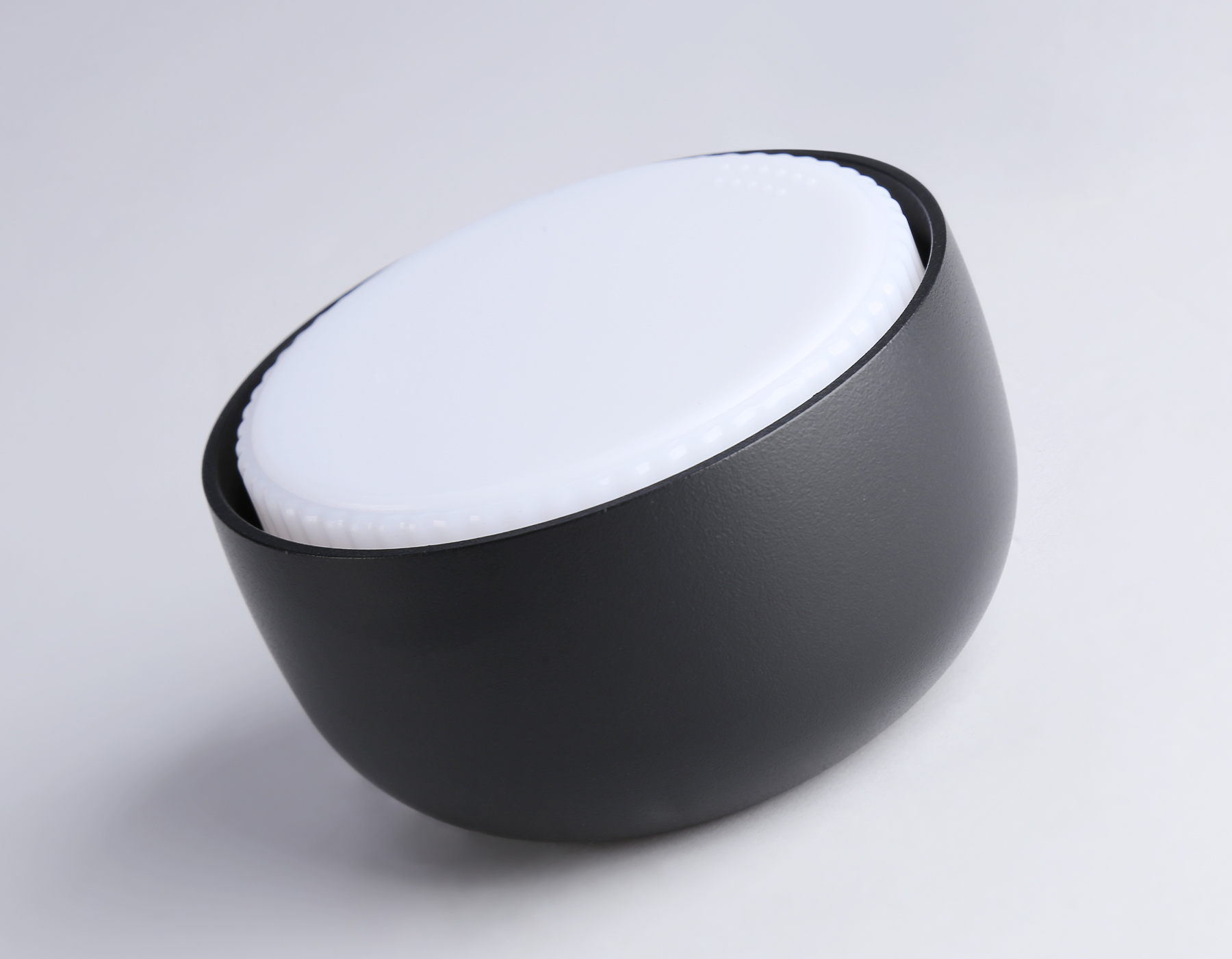 Светильник накладной со сменной лампой GX53 TN71003 BK черный GX53 max 12W D80*50