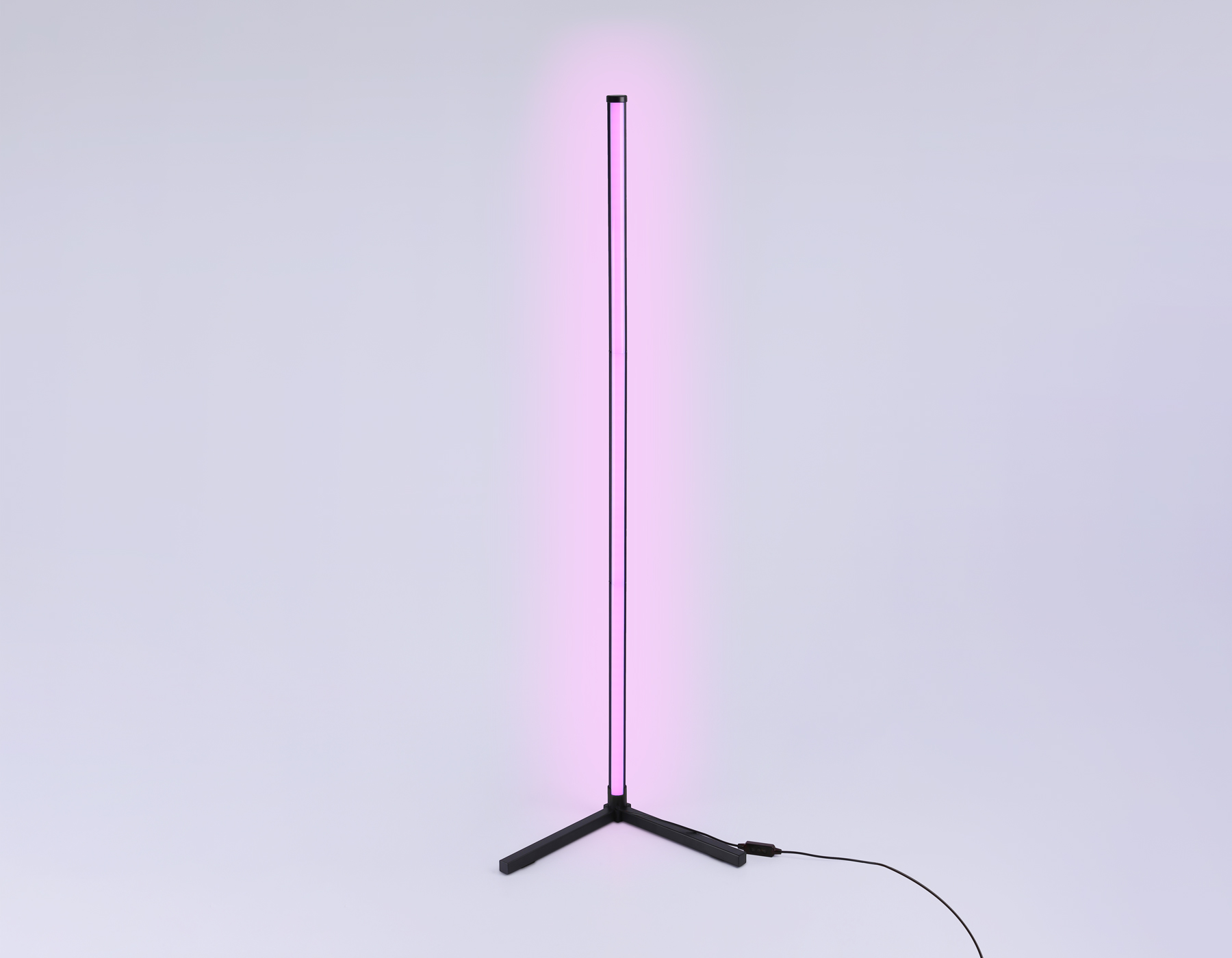 Светильник светодиодный напольный RGB с пультом FL8022 BK черный LED 15W RGB D32*1250 (ПДУ РАДИО 2.4G)