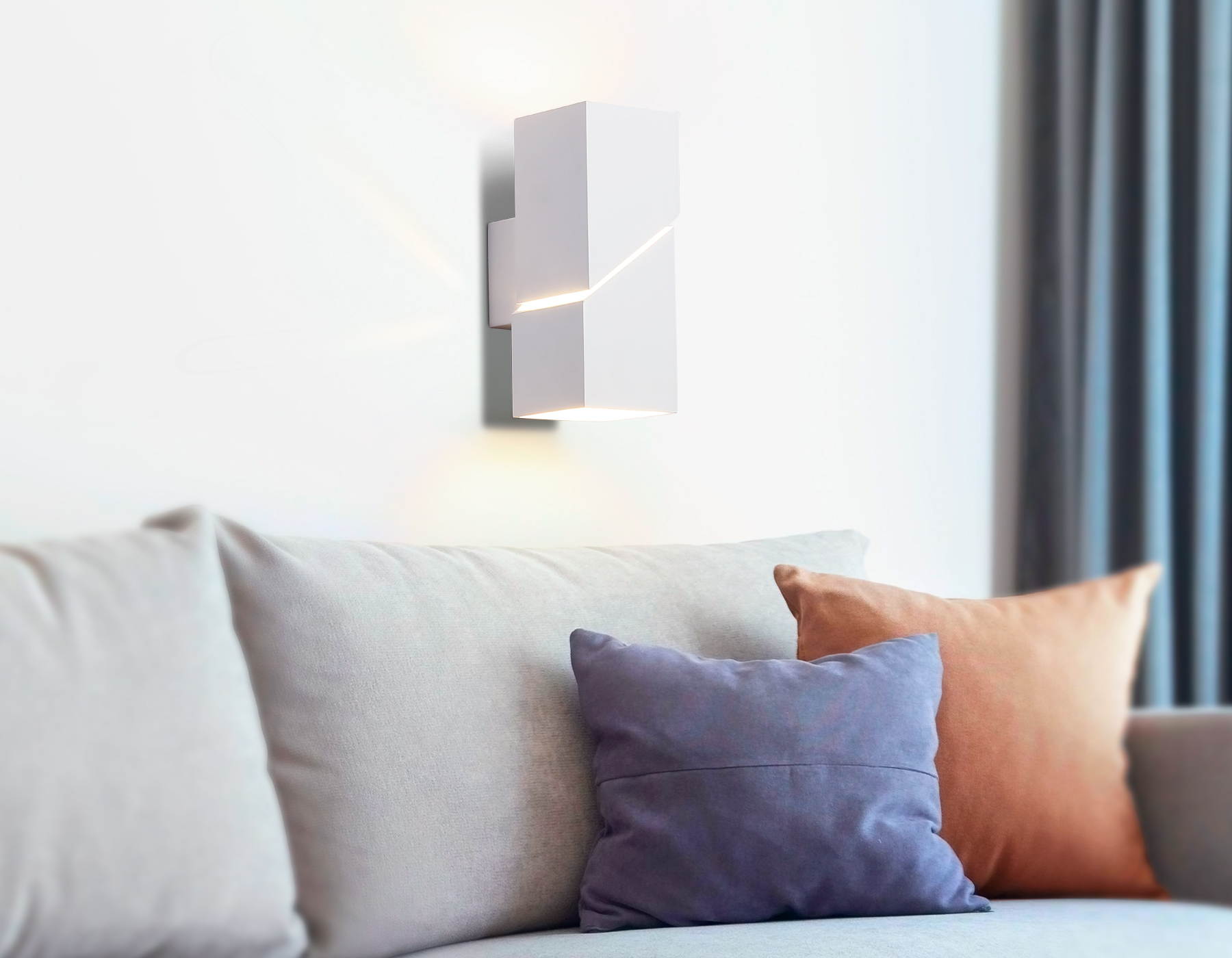 Настенный светильник со сменной лампой FW2474 WH белый G9 max 40W 155*60*90