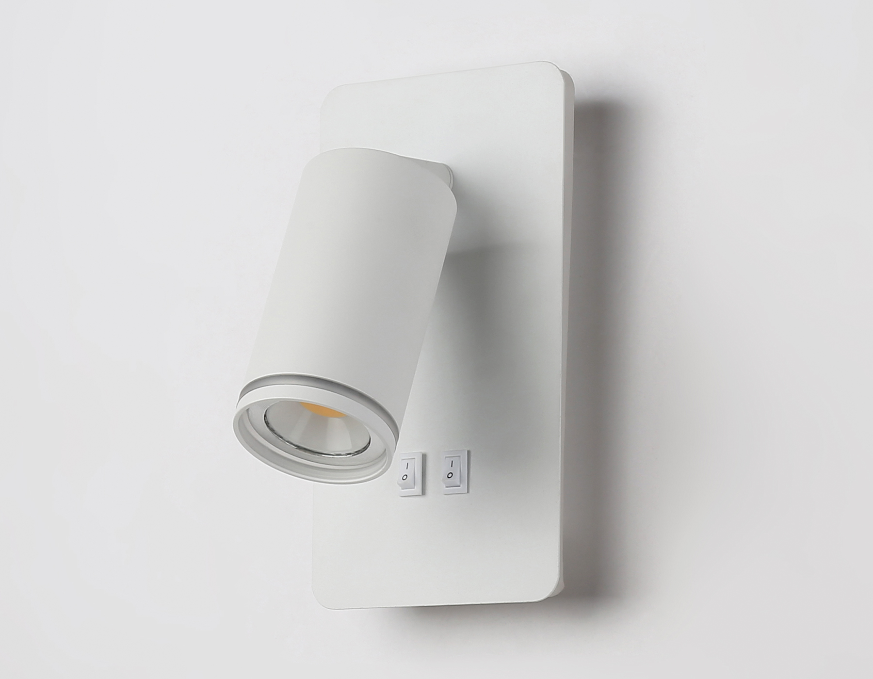 Настенный светильник с выключателем FW2465 WH белый LED 4200K 9W 185*105*150