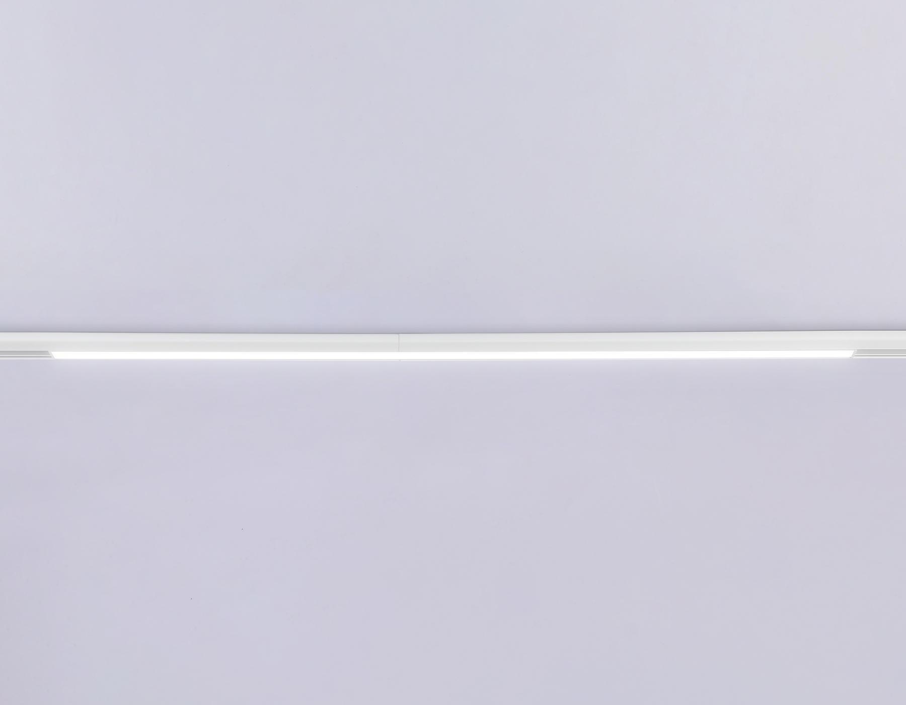 Светильник светодиодный трековый для шинопровода Magnetic GL4012 WH белый IP20 36W 4200K 48V 900*22*45