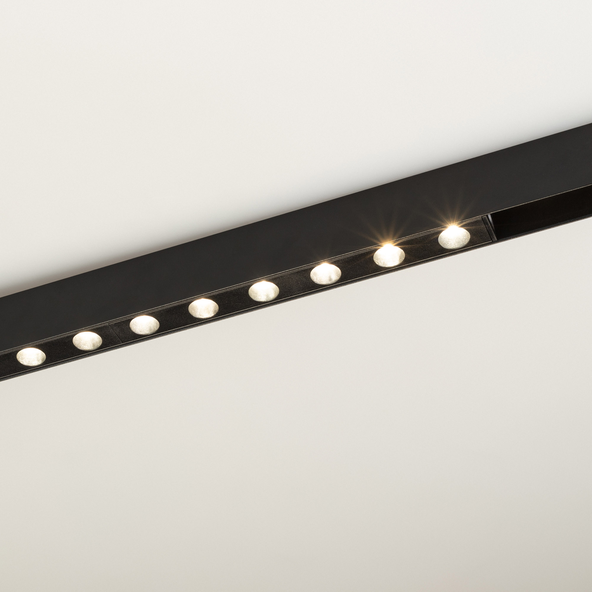 Светильник MAG-DOTS-25-L600-18W Day4000 (BK, 30 deg, 24V) (Arlight, IP20 Металл, 5 лет) 033236