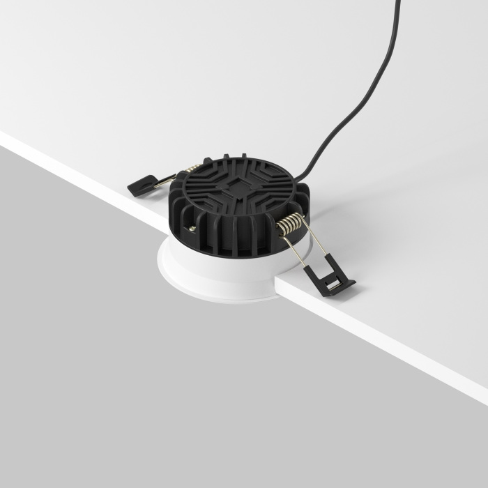 Встраиваемый светильник Maytoni Okno DL055-8W4K-SEN-W (dl055-8w4k-sen-w)