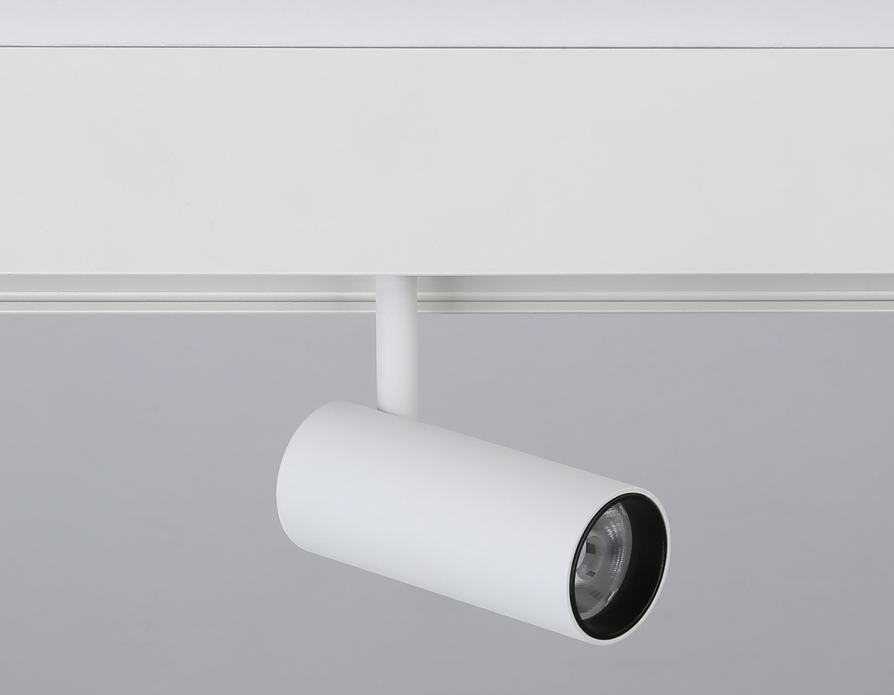 Светильник светодиодный трековый для шинопровода Magnetic GL3810 WH белый IP20 7W 4200K 48V 24° D35*80