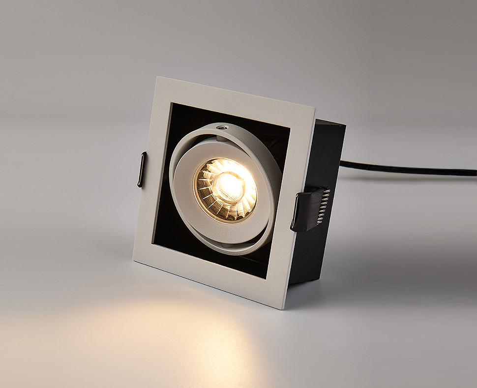 DL 3032 white 3000K светильник встраиваемый