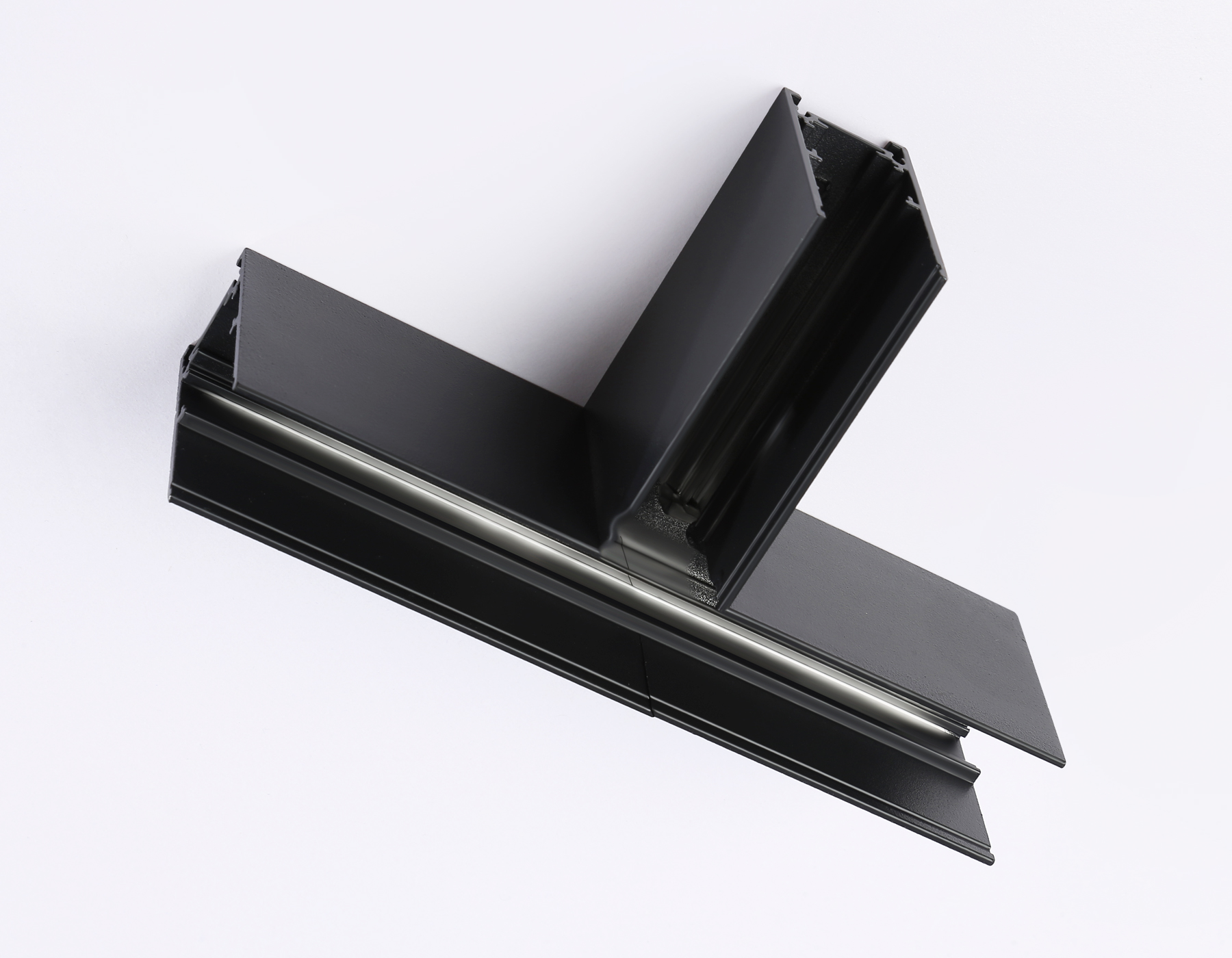 Коннектор T-образный для накладного шинопровода Magnetic GL3374 BK черный коннектор T-образный для накладного шинопровода 170*85*53.7