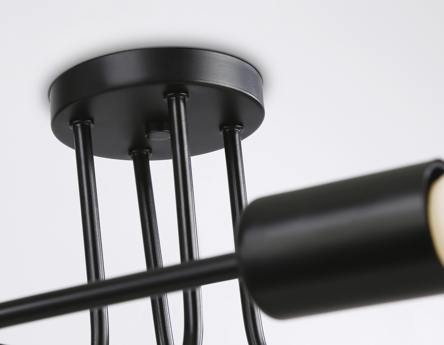 Потолочный светильник в стиле лофт TR8022/4 BK черный E27*4 max 40W D715*205