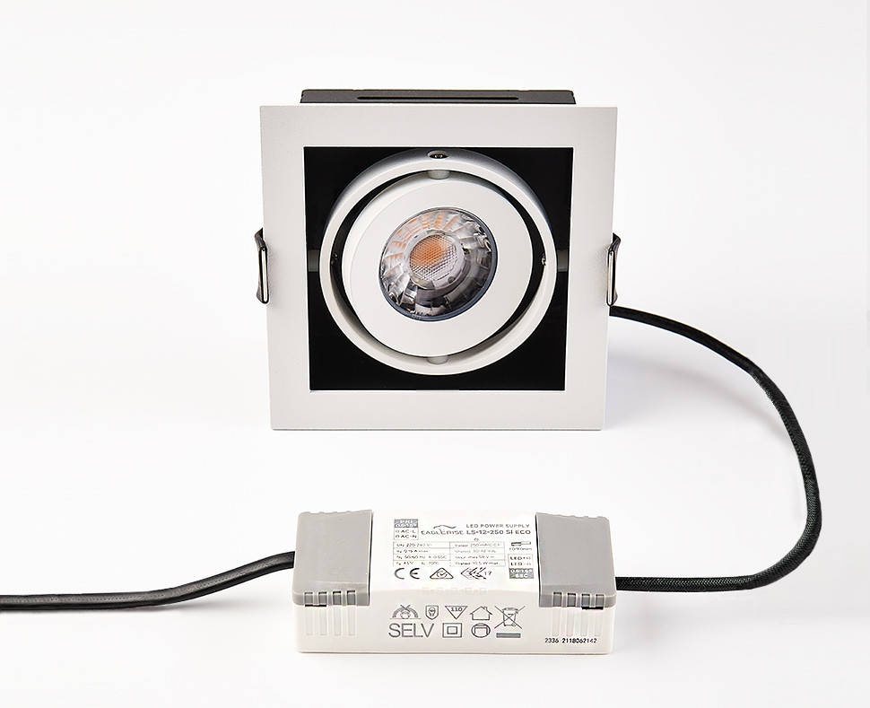 DL 3032 white 3000K светильник встраиваемый