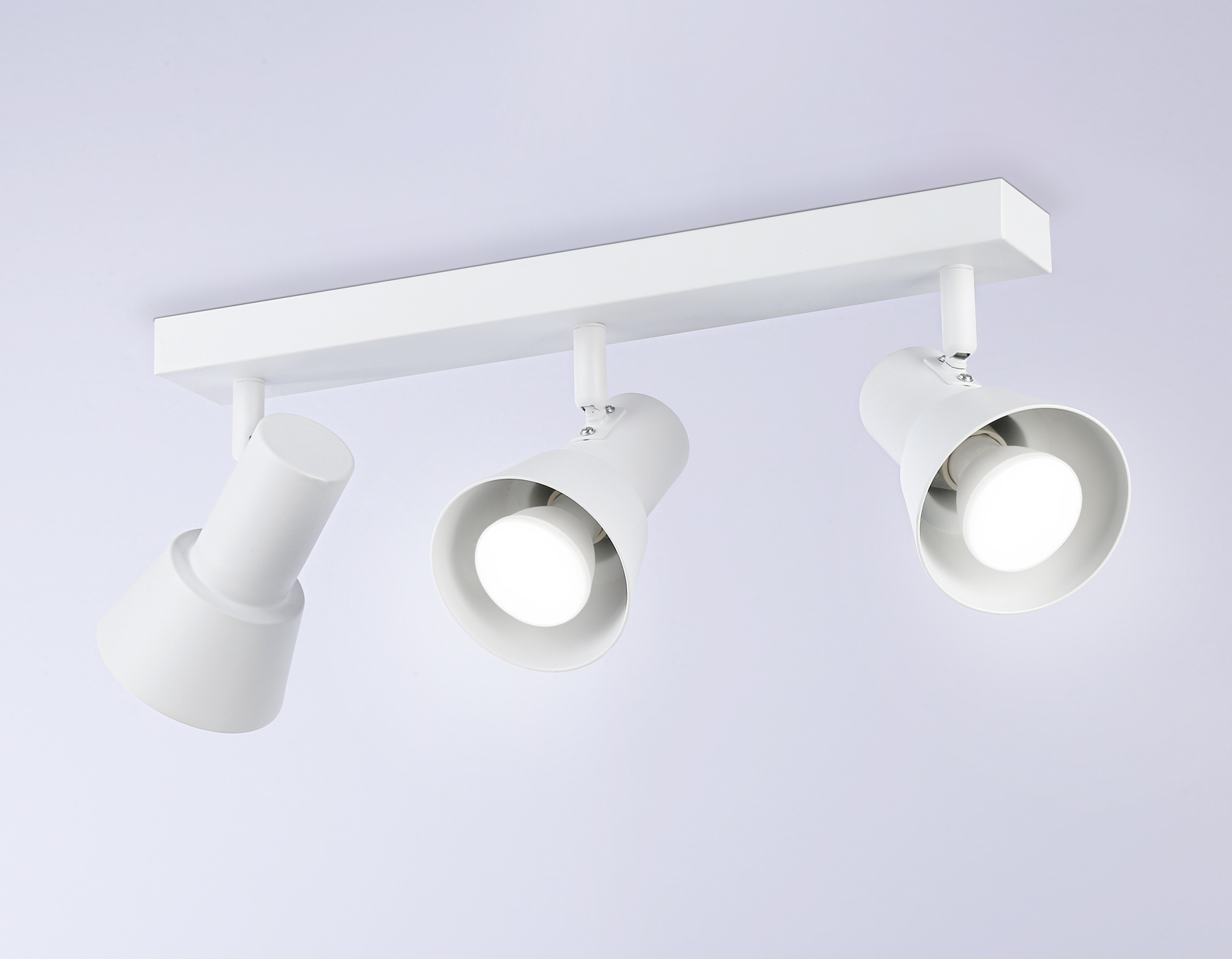 Накладной поворотный спот со сменной лампой GU10 TA13119/3 WH белый GU10/3 max 12W 470*85*150