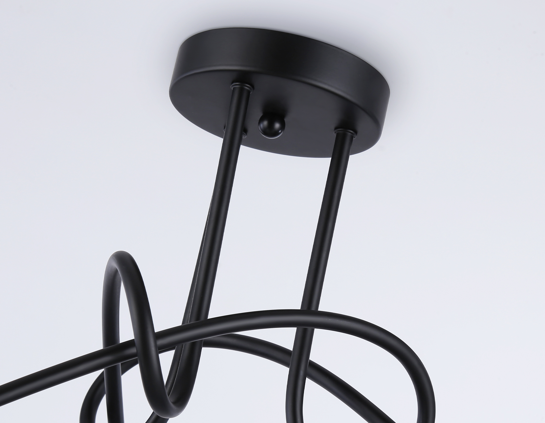 Потолочный светильник в стиле лофт TR80415/3 BK/GD черный/золото E27/3 max 60W D670*370