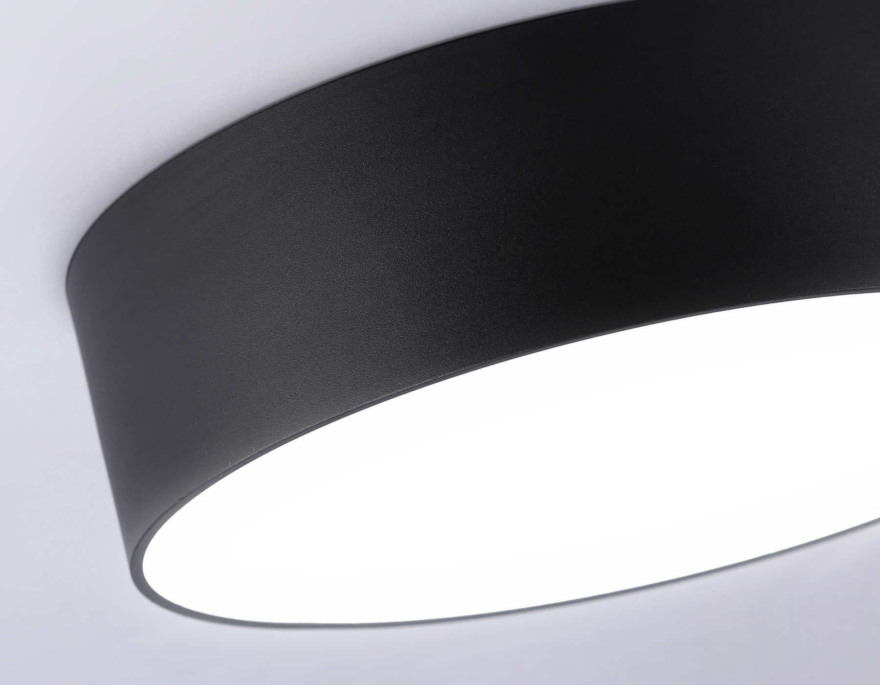 Потолочный светодиодный светильник FV5534 BK черный LED 60W 4200K D500*58 (Без ПДУ)