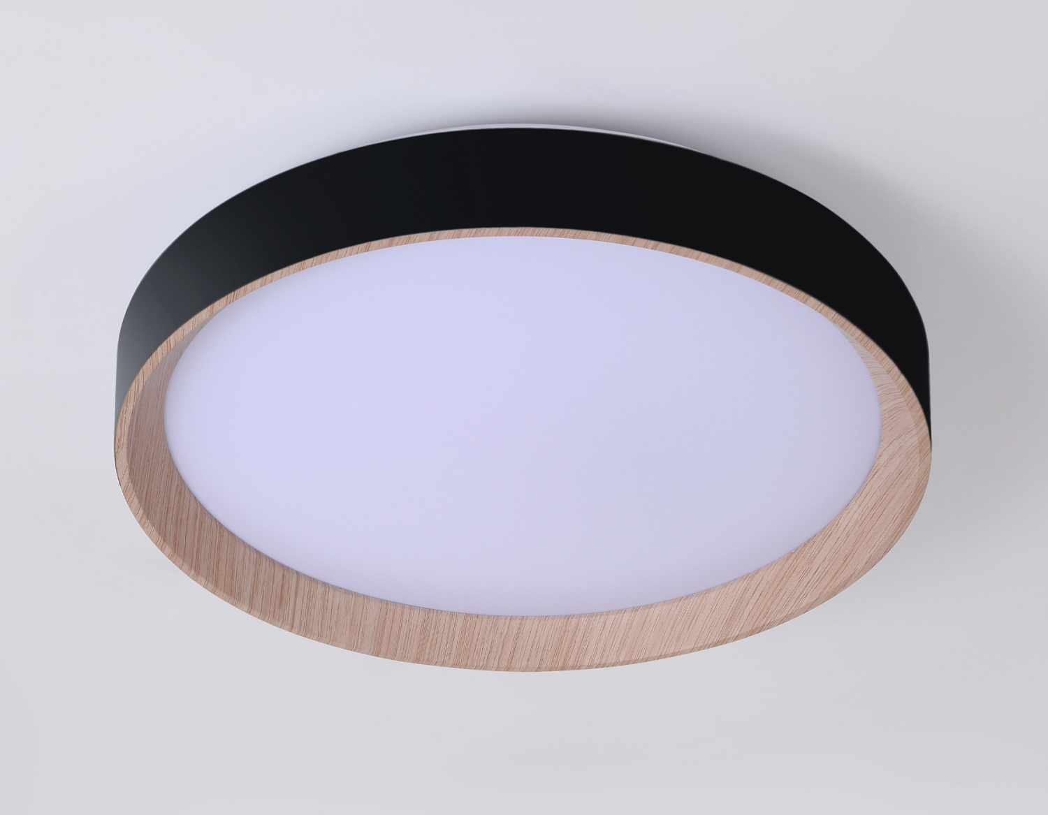 Потолочный светодиодный светильник с пультом FZ1324 BK/LWD черный/светлое дерево IP20 41W D390*70 (ПДУ ИК)