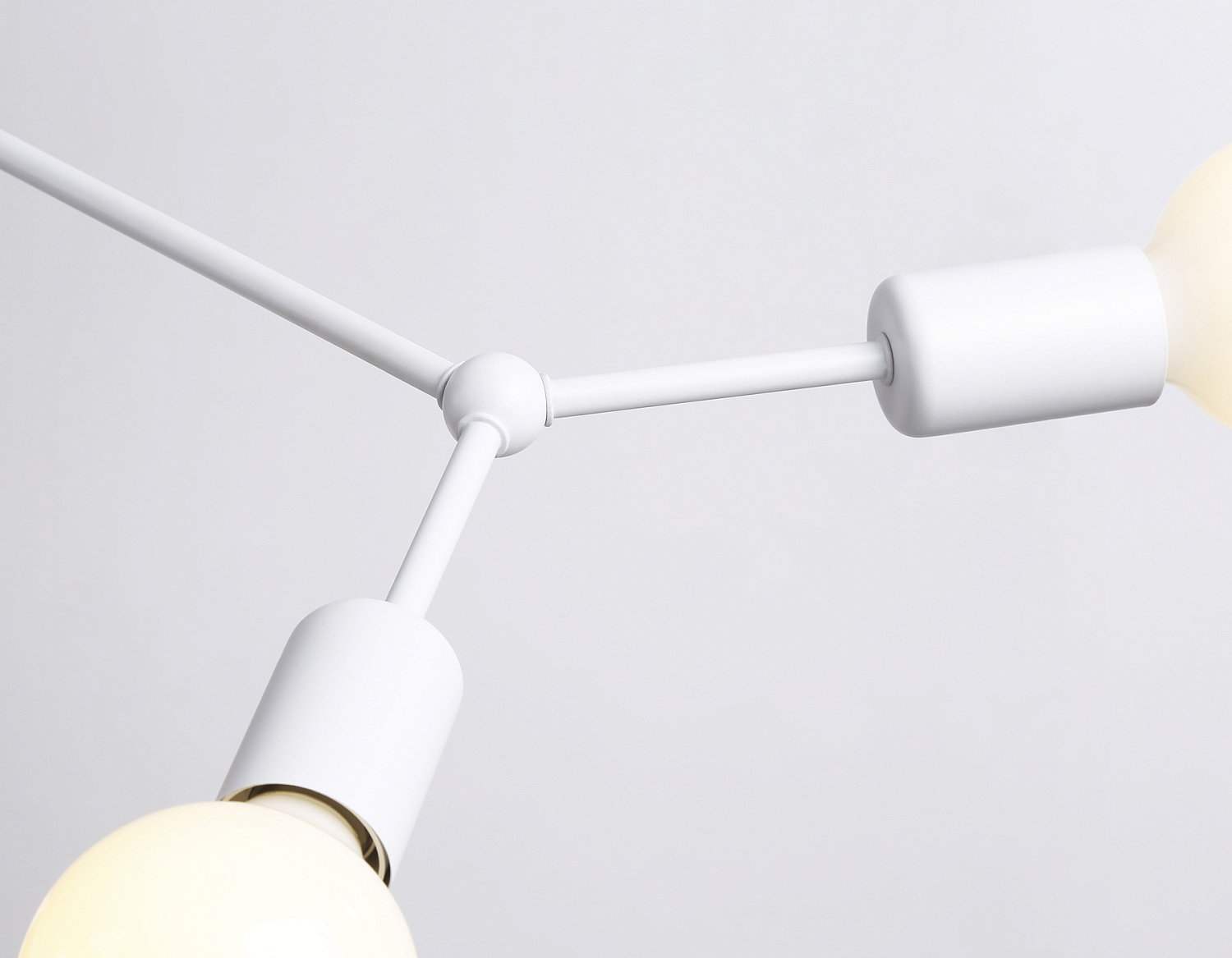 Потолочный светильник в стиле лофт TR8031/4 WH белый E27*4 max 40W D670*440