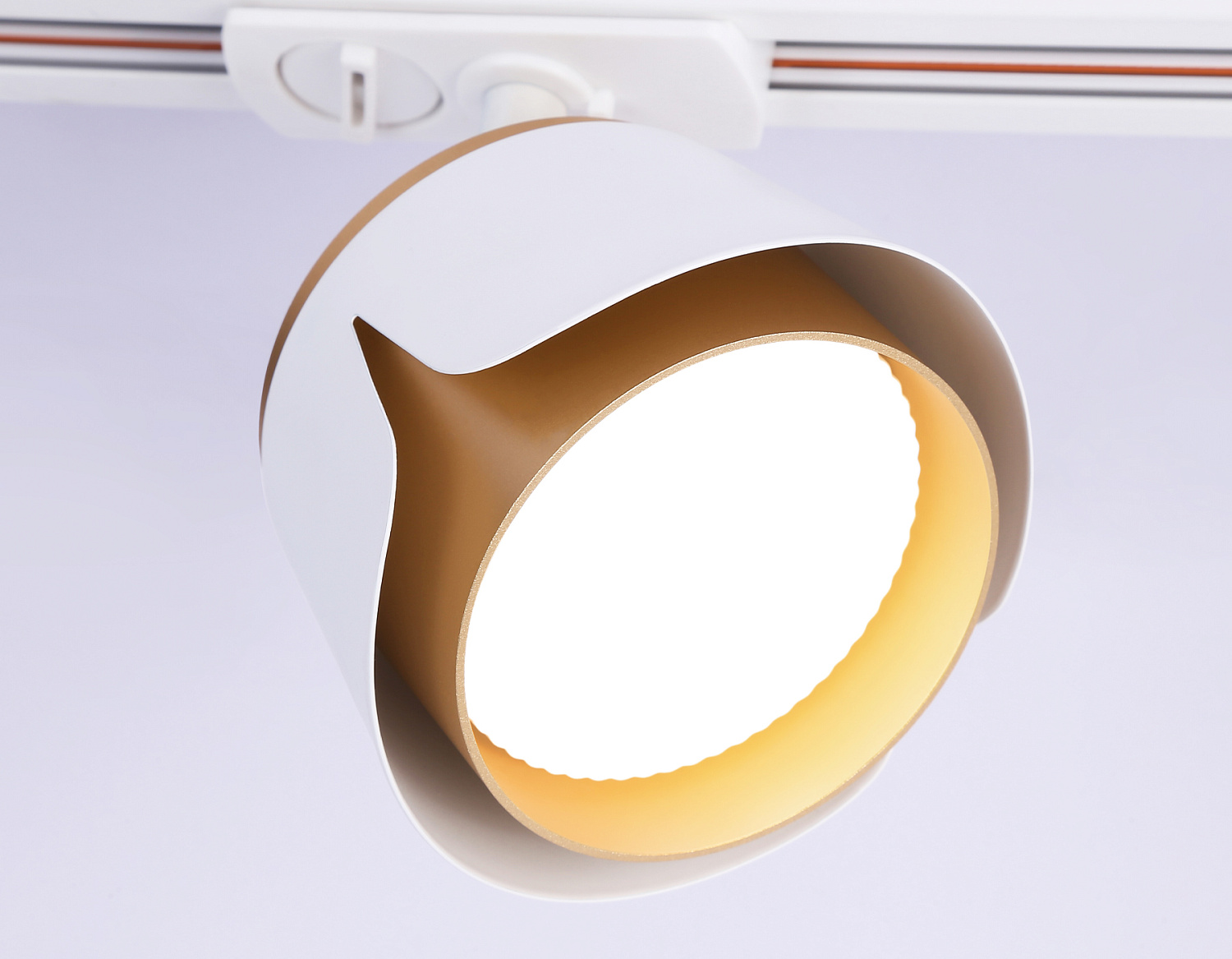 Трековый однофазный светильник со сменной лампой GL5343 WH/GD белый/золото GX53 D100*66