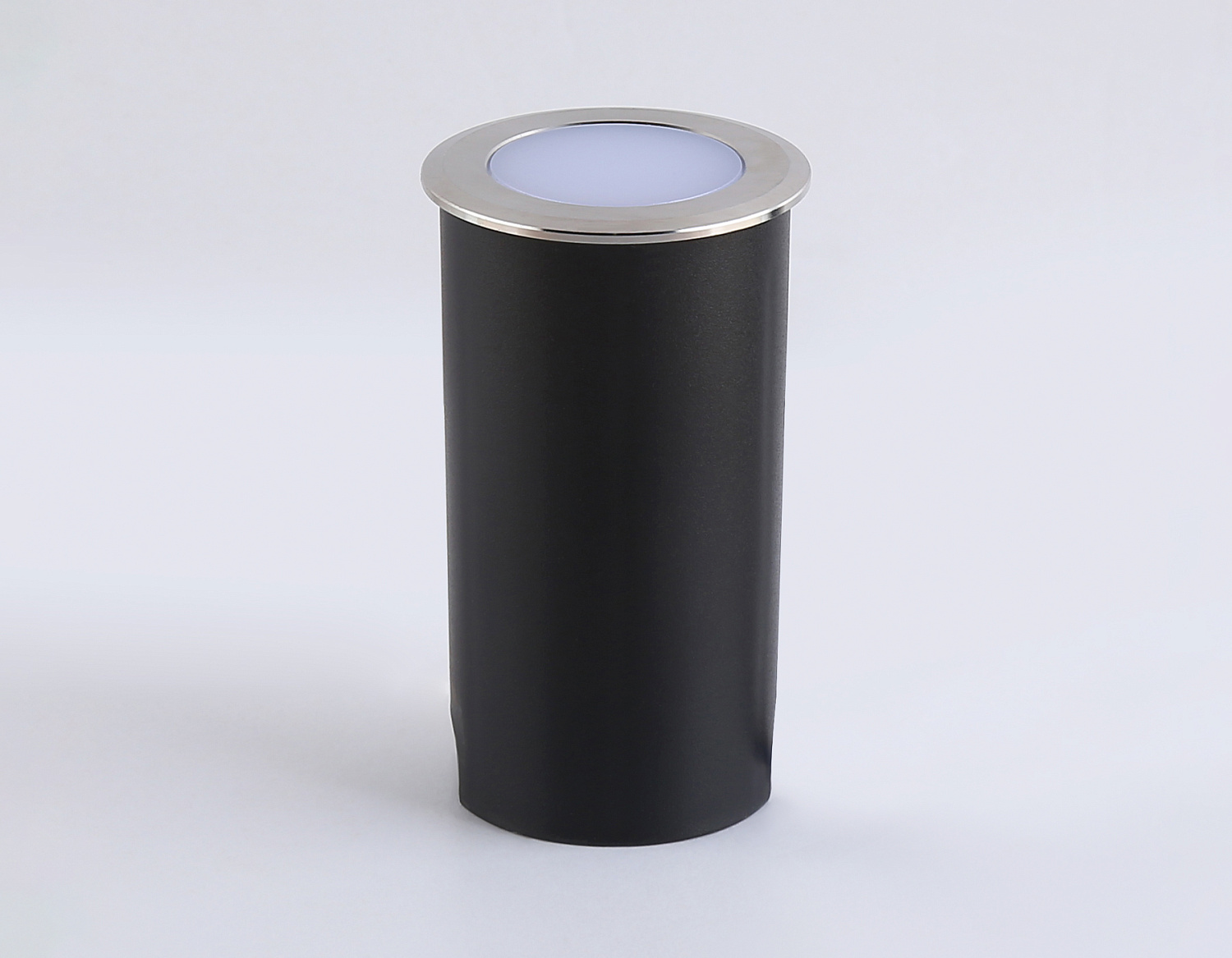 Уличный светодиодный светильник в грунт ST6513 BK черный IP67 LED 4200K 1W D48*82