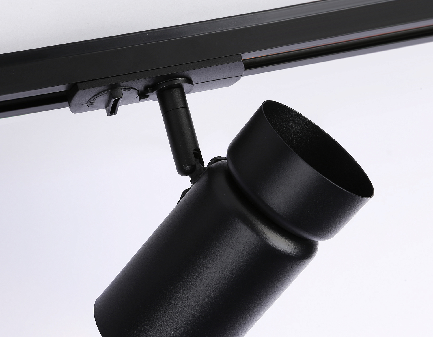 Трековый светильник со сменной лампой GU10 GL5144 BK черный GU10 max 12W