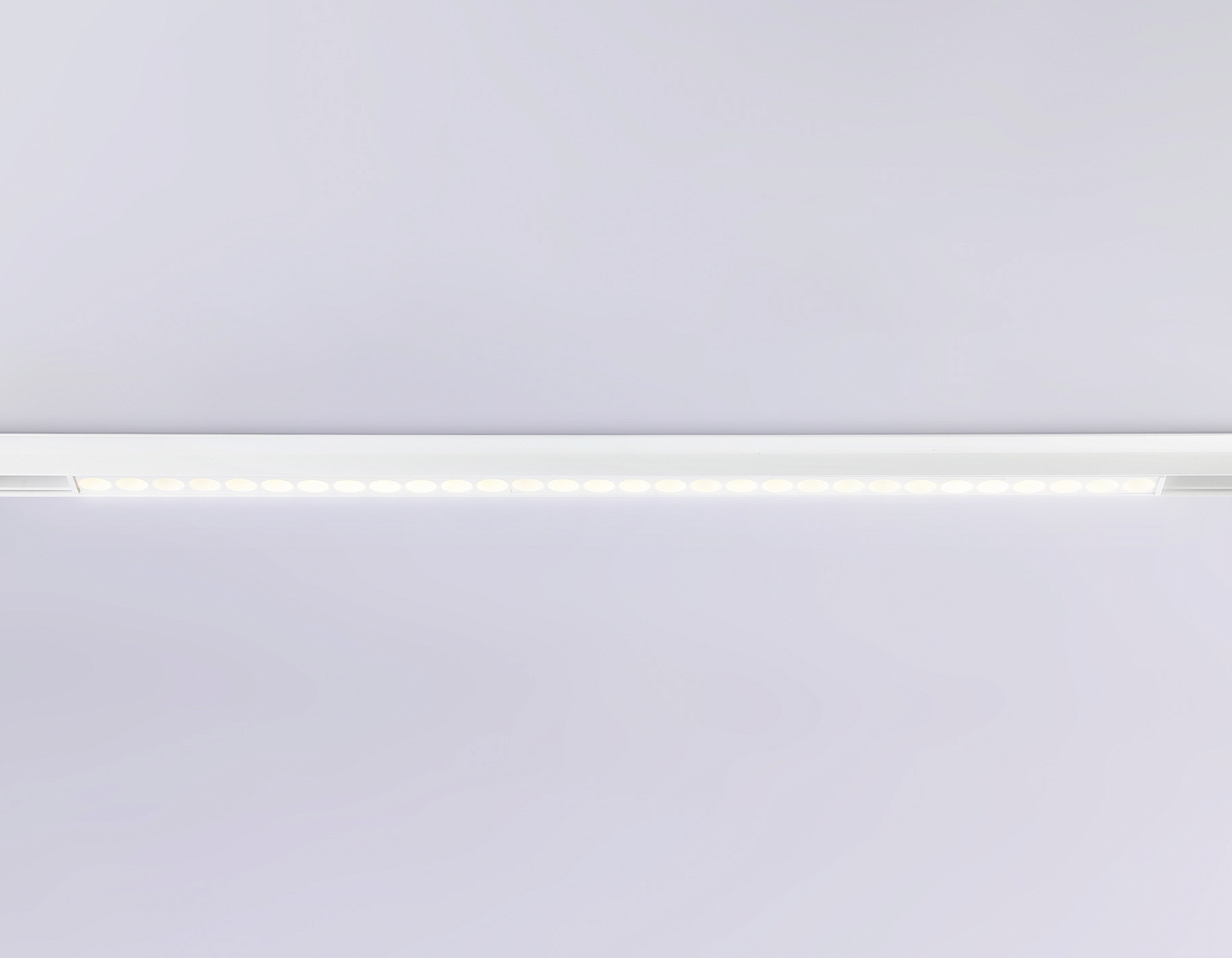 Светильник светодиодный трековый для шинопровода Magnetic GL4031 WH белый IP20 30W 4200K 48V 24° 550*22*45