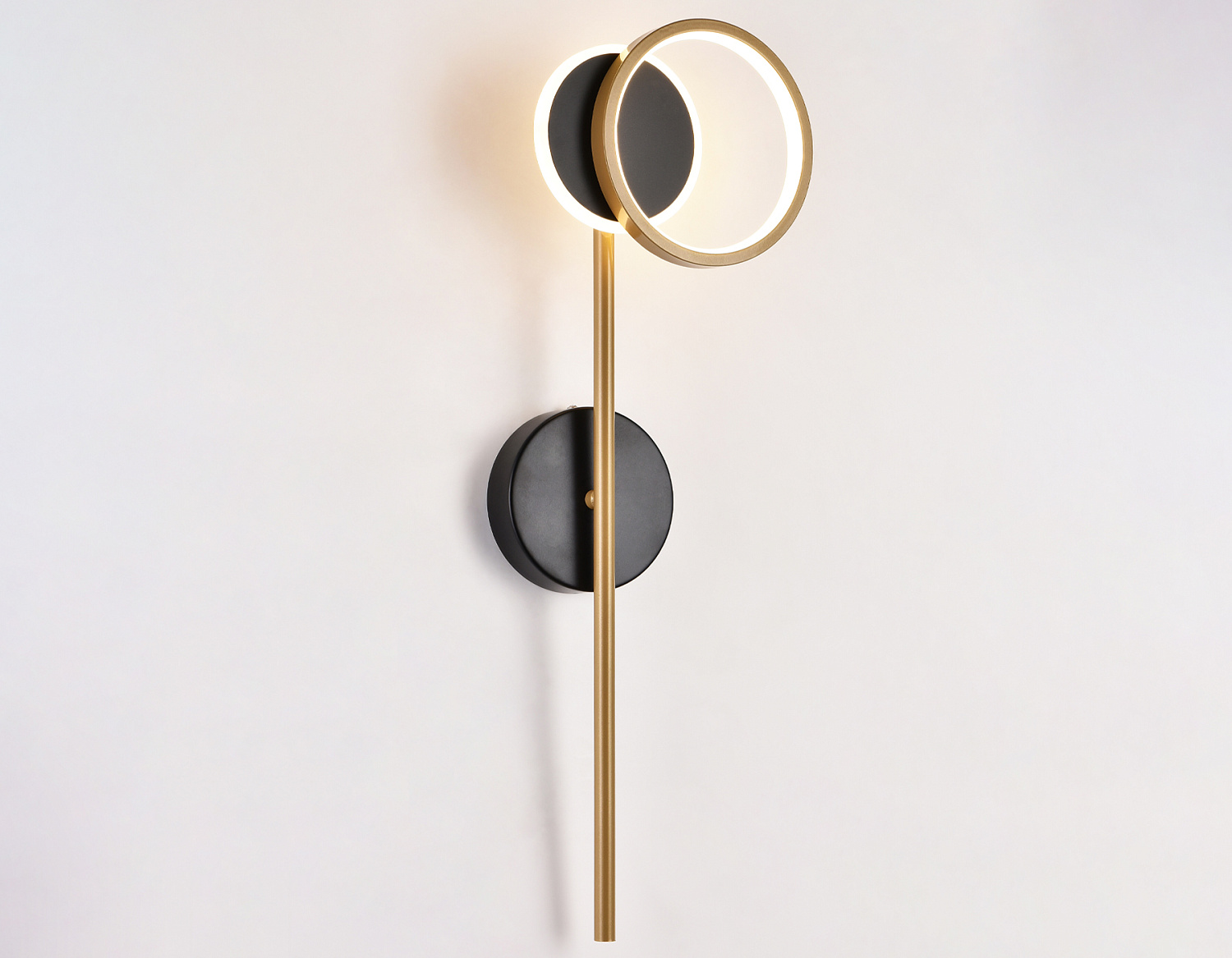 Настенный поворотный светодиодный светильник FL5192 SBK/GD черный песок/золото LED 3000K 9W 600*221*30