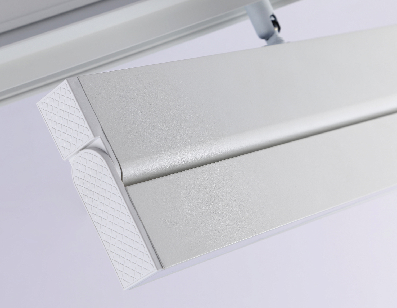 Светильник светодиодный трековый для шинопровода Magnetic GL4065 WH белый 18W 4200K 48V 325*22*45