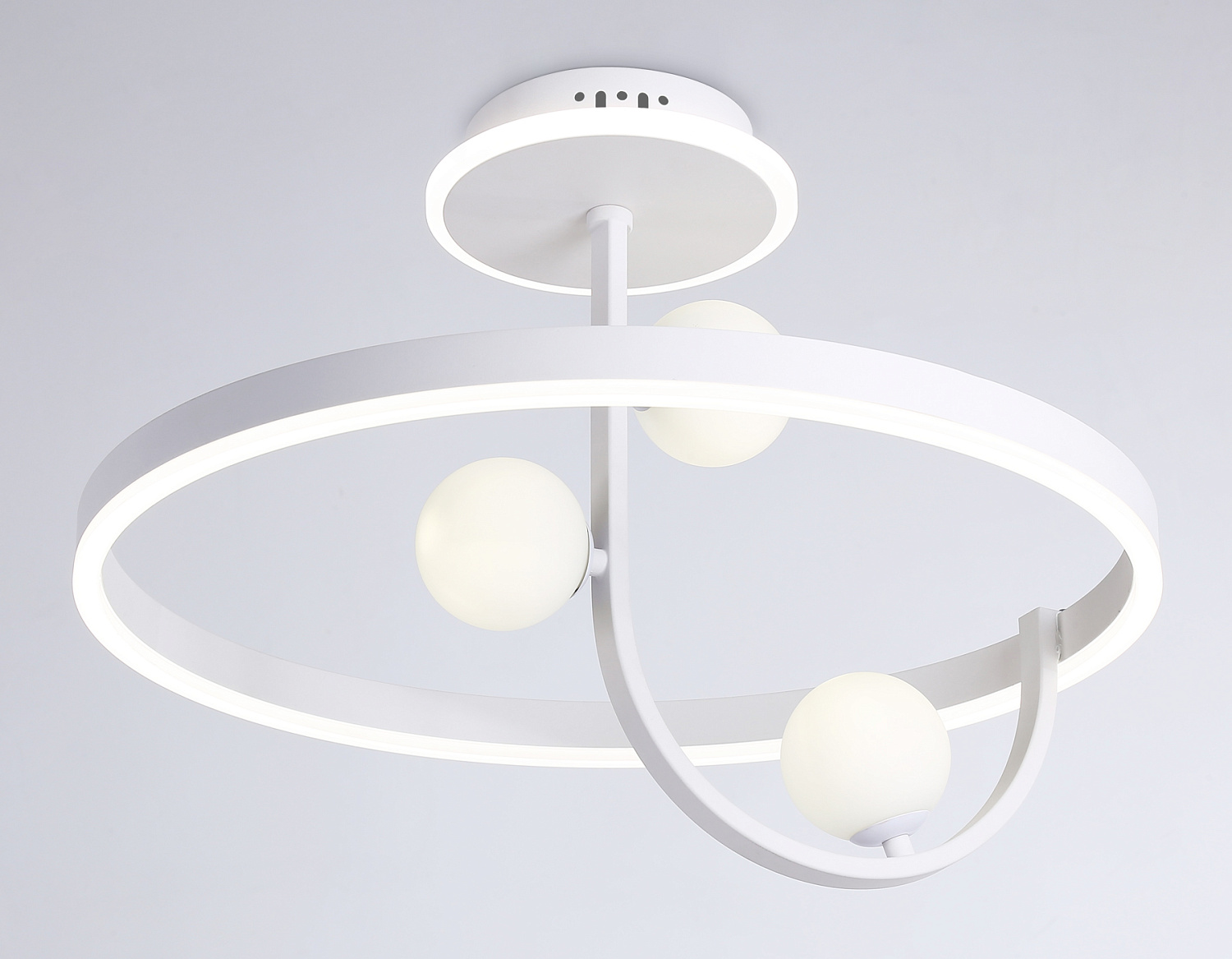 Потолочный светодиодный светильник со сменной лампой и пультом управления FL66261/1+3 WH белый 56W 3000K-6400K+G9/3 D500*358 (ПДУ ИК)