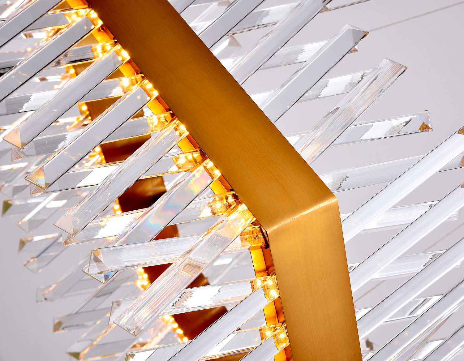 Хрустальный подвесной светодиодный светильник TR5318 GD/CL золото/прозрачный 144W 500*500*750 (Без ПДУ)